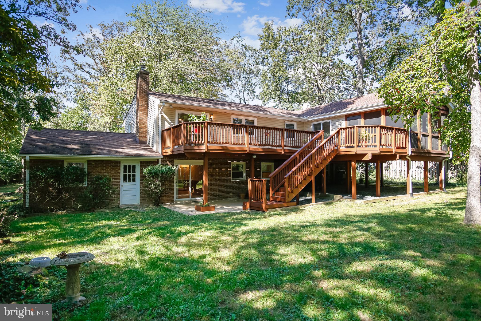 NORTH IDYLWOOD - Residential