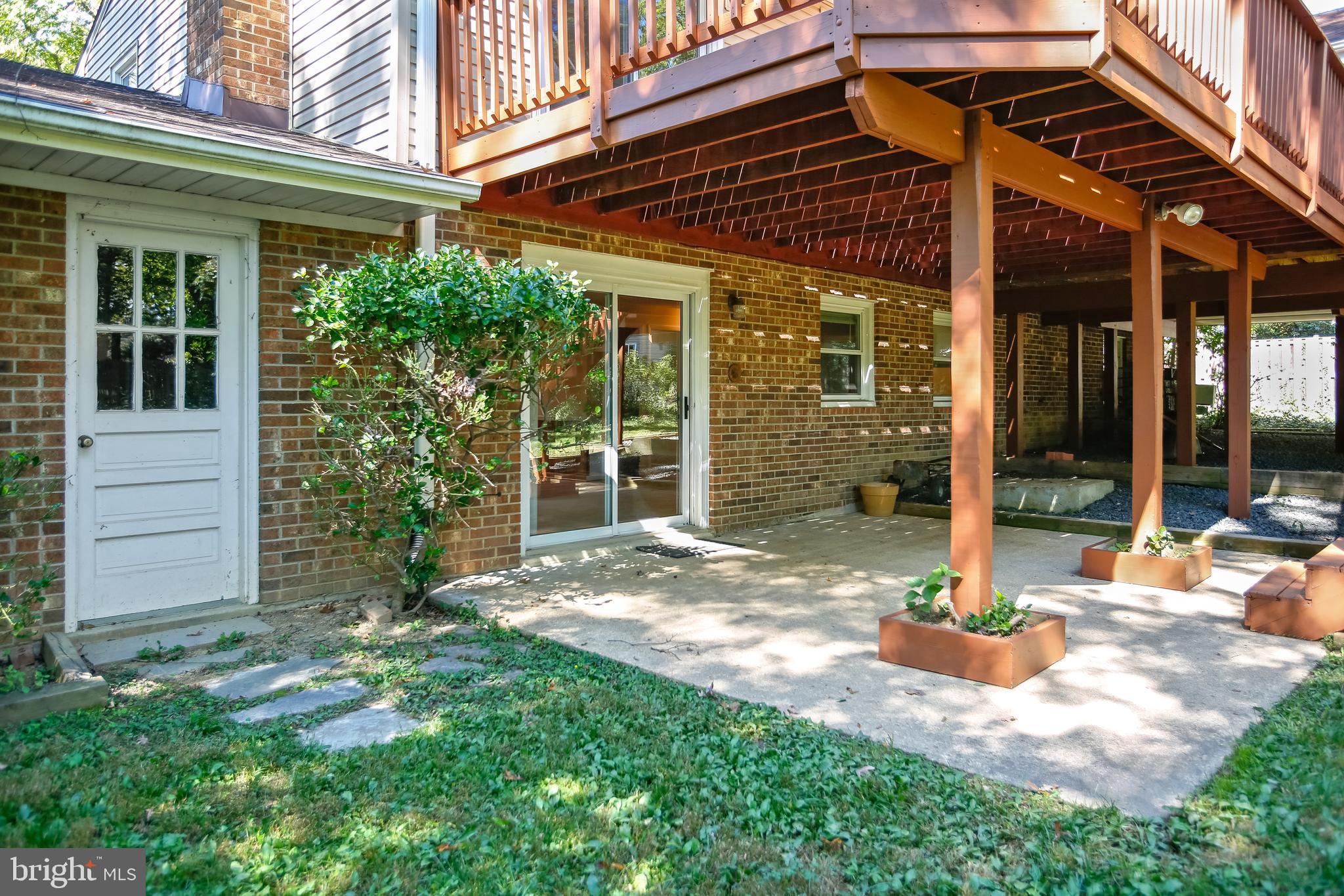 NORTH IDYLWOOD - Residential