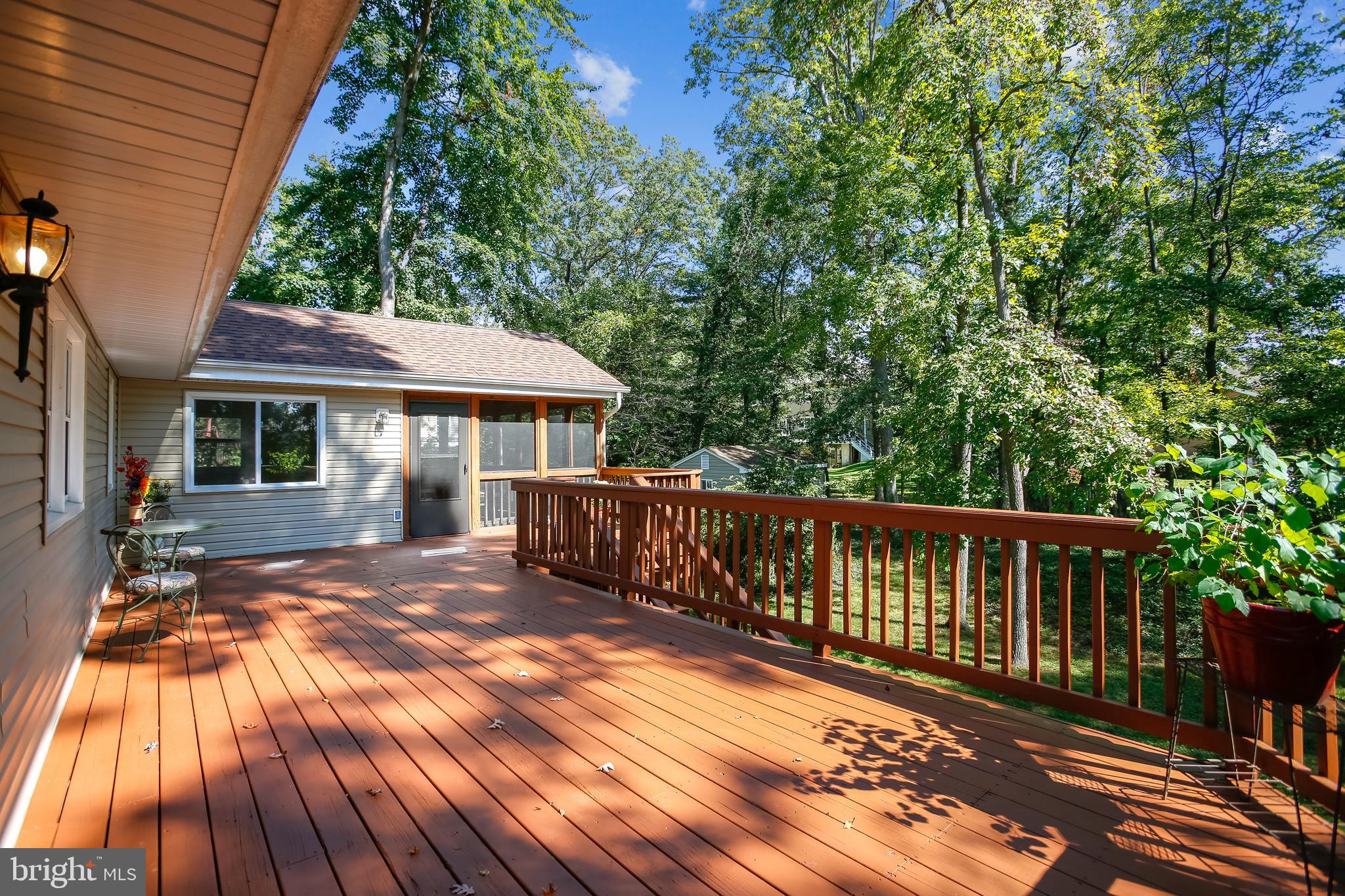 NORTH IDYLWOOD - Residential