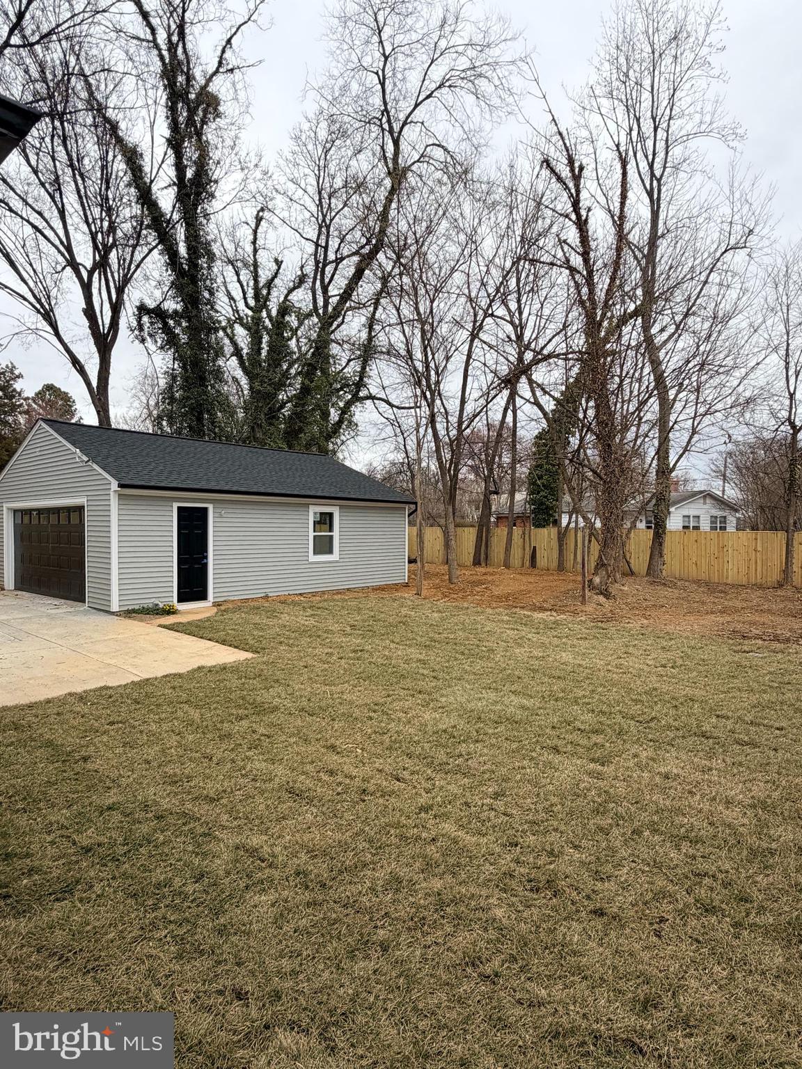 13711 PARKLAND DRIVE