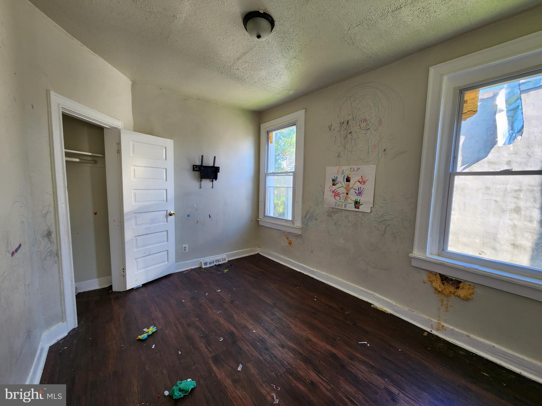 ROSEMONT - Residential