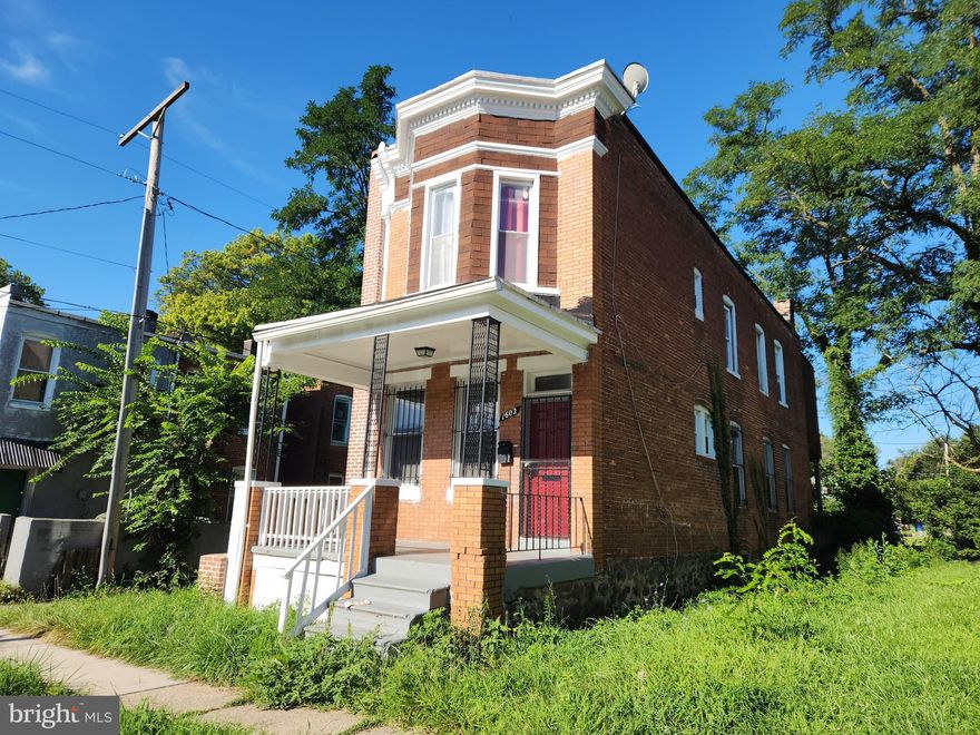 ONLINE AUCTION: Bidding begins 9/1/2023 @ 10:00 AM. Bidding ends 9/5/2023 @ 11:00 AM. List Price is Suggested Opening Bid. Deposit: $10,000. 10% Buyer's Premium will be added to the high bid. 2 Story Detached Porch-front Townhouse located in the Rosemont area. JUST MINUTES to Coppin State University and Gwynns Falls Park. Easy access to major traffic artery W North Ave.