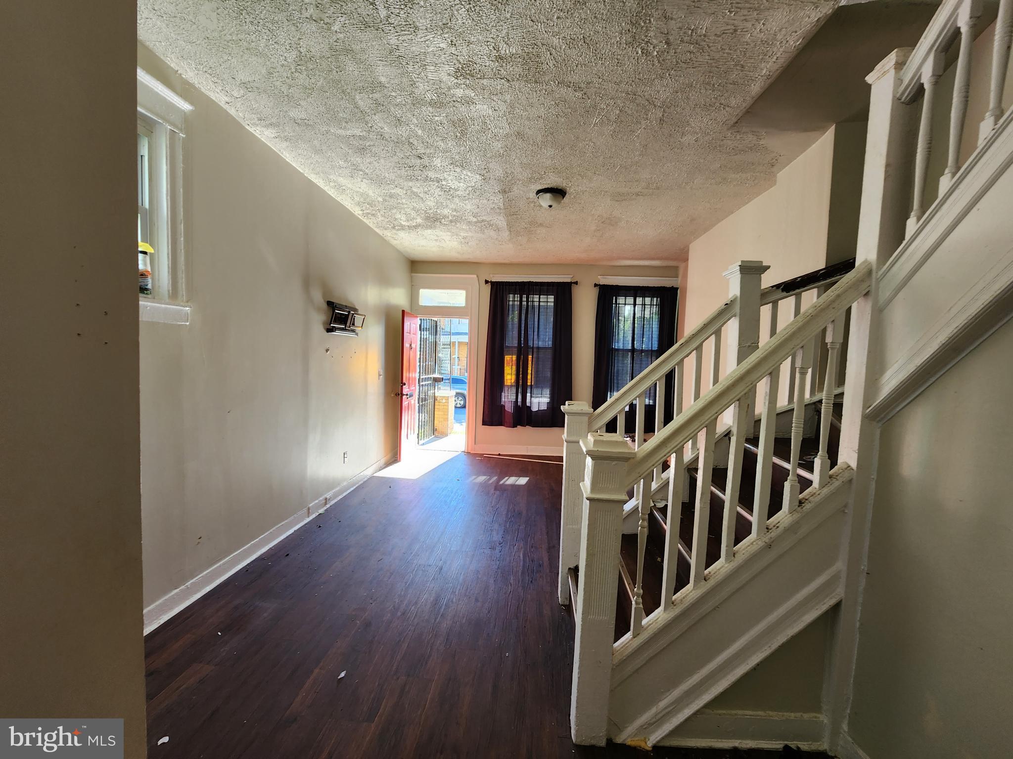 ROSEMONT - Residential