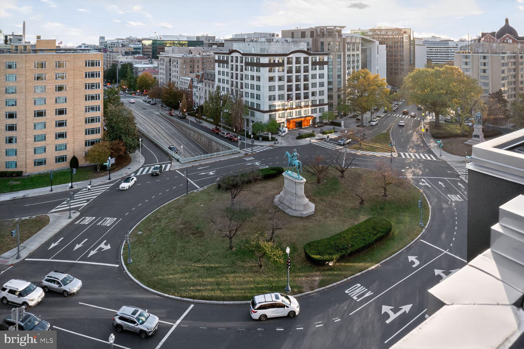 1 SCOTT CIRCLE NW 708