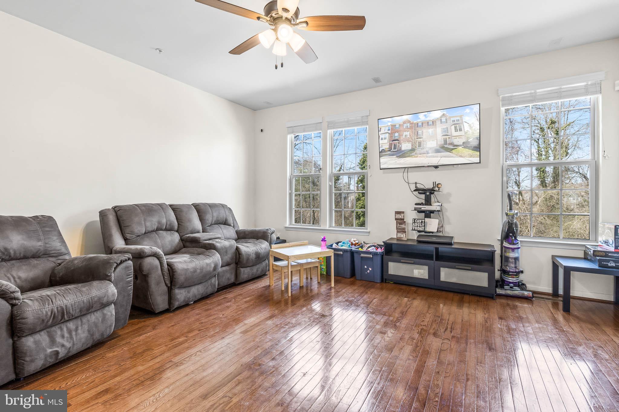 FIELDCREST GLEN - Residential