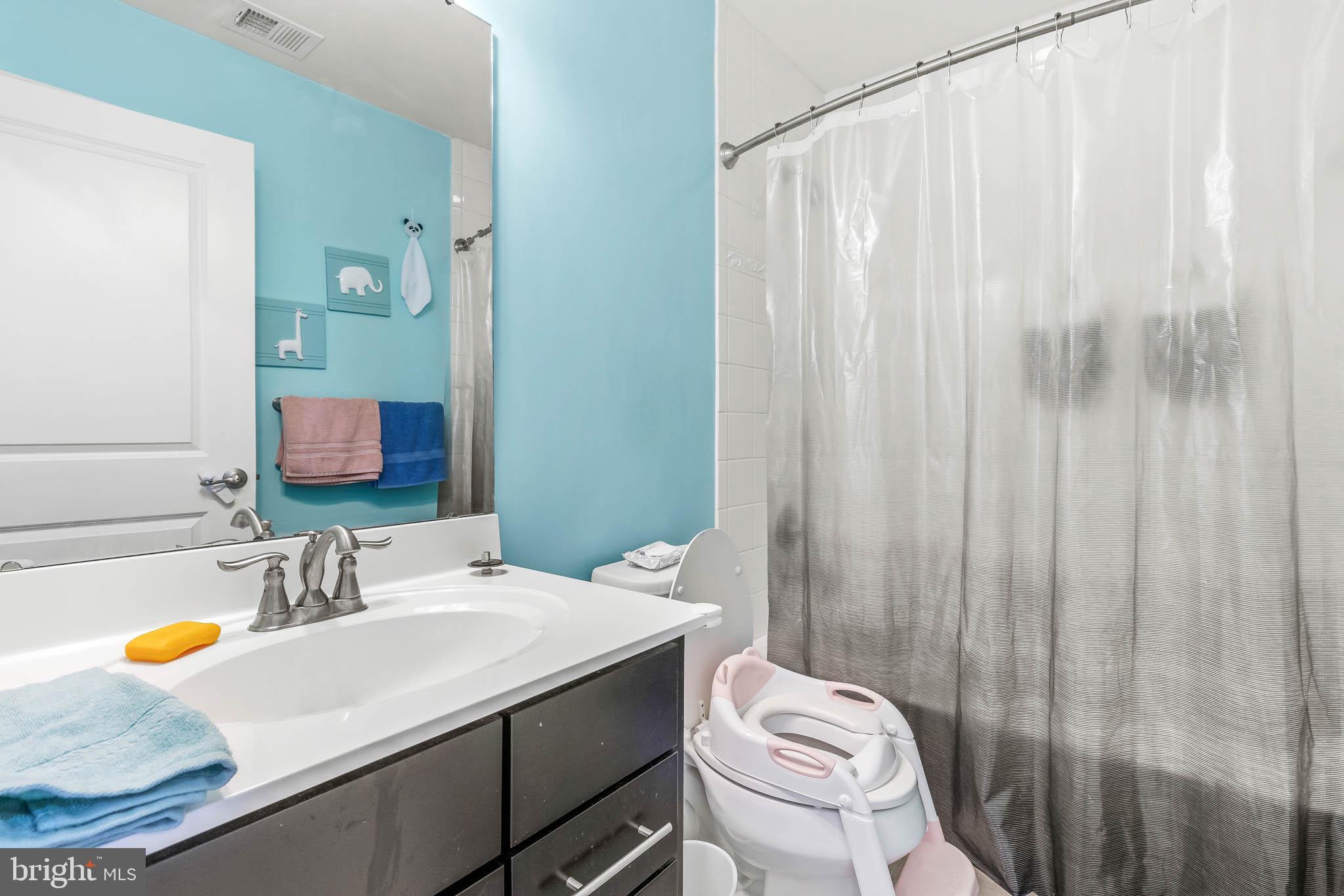 FIELDCREST GLEN - Residential