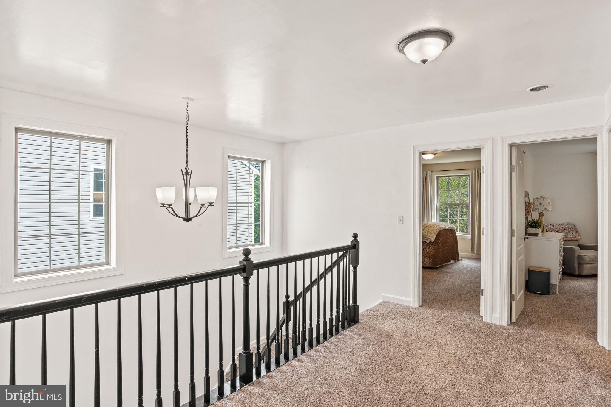 WOODLAND HILLS - Residential