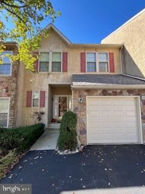 12 DUNKIRK COURT EAGLEVILLE PA 19403