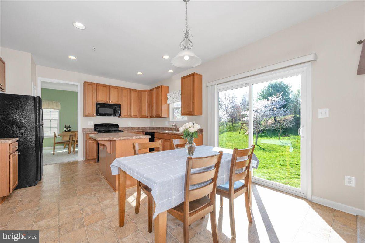 CLOVER RIDGE - Residential