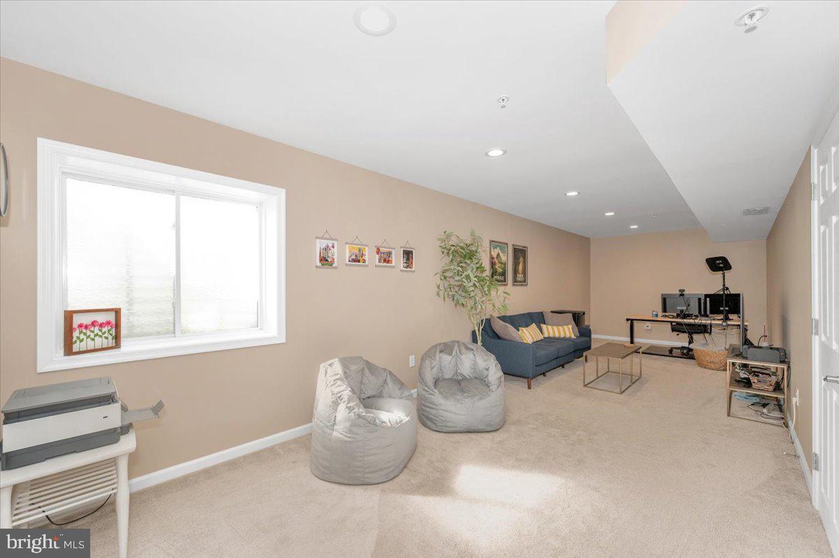 CLOVER RIDGE - Residential