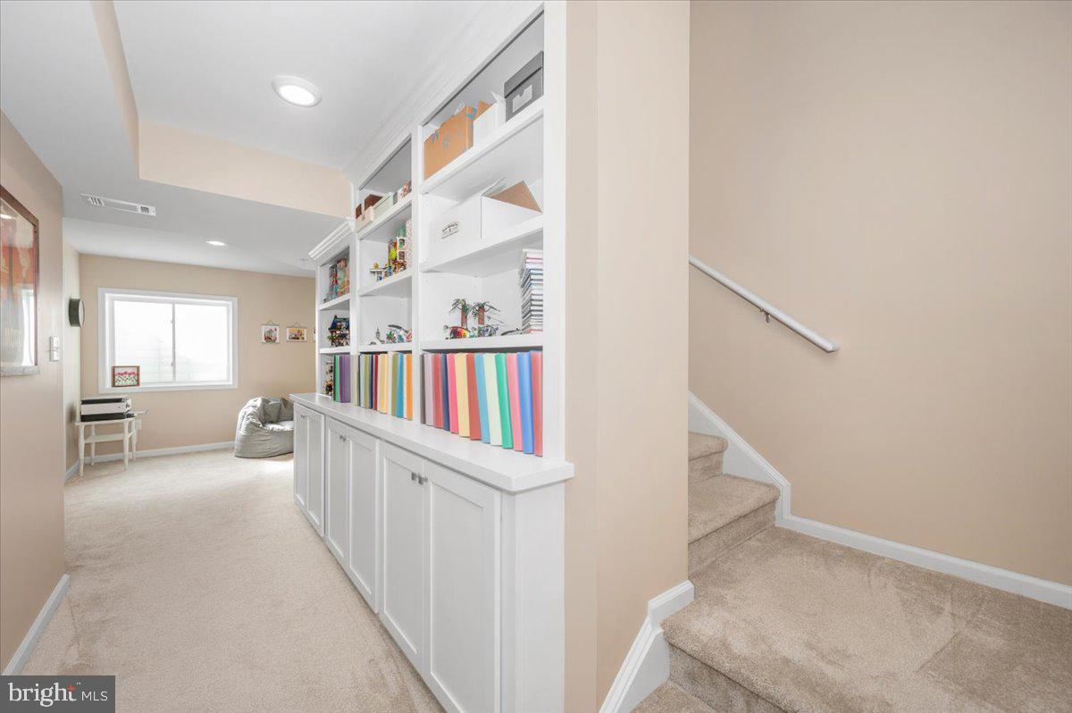 CLOVER RIDGE - Residential