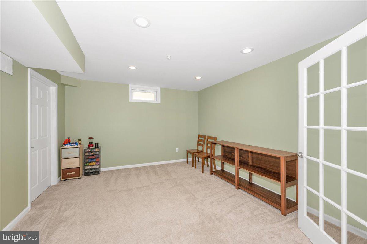 CLOVER RIDGE - Residential