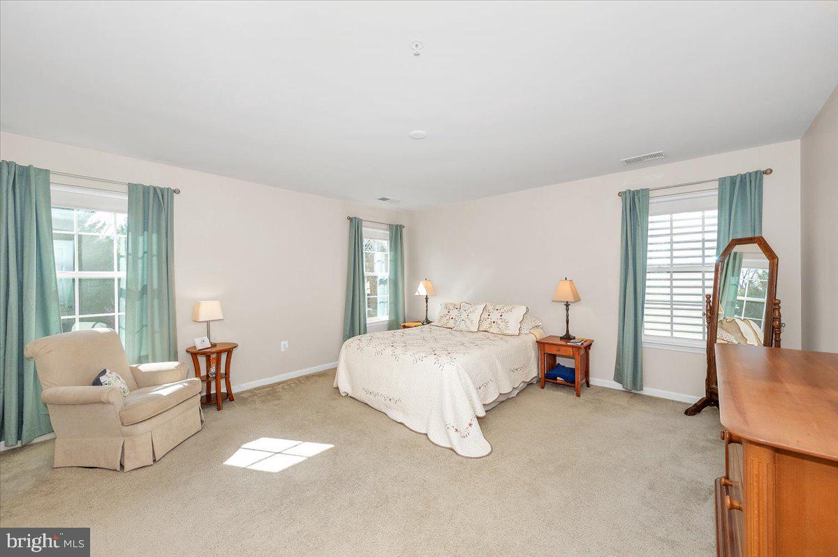 CLOVER RIDGE - Residential