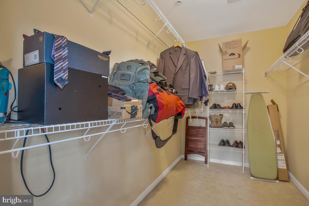 WOODLAND BEACH - Residential