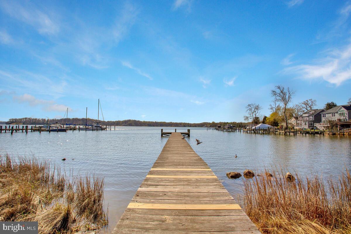 WOODLAND BEACH - Residential