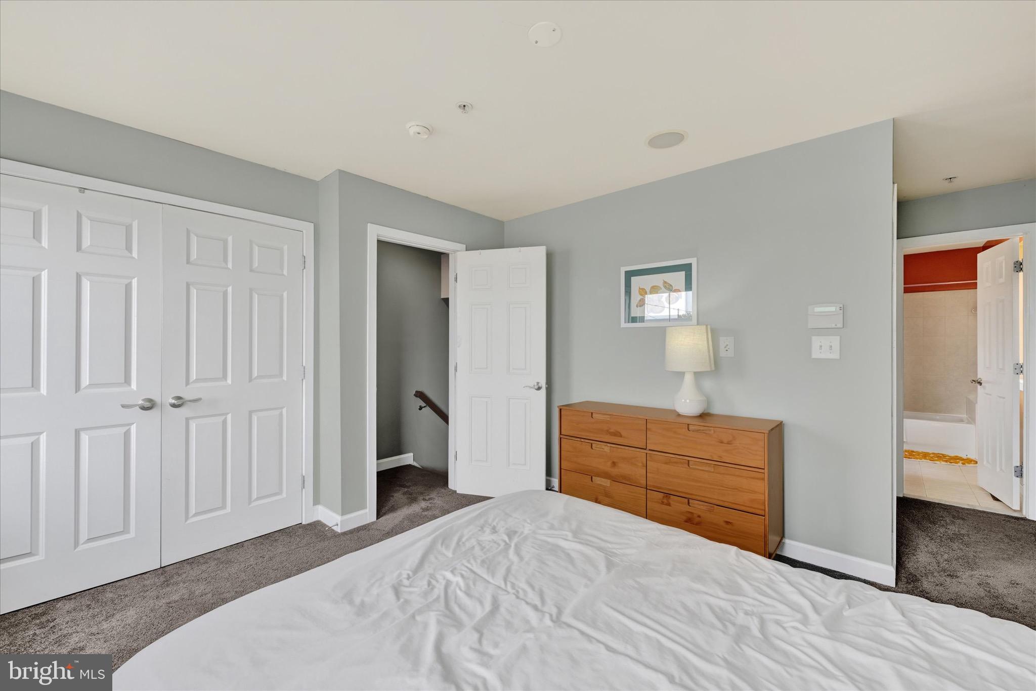 BUTCHERS HILL - Residential