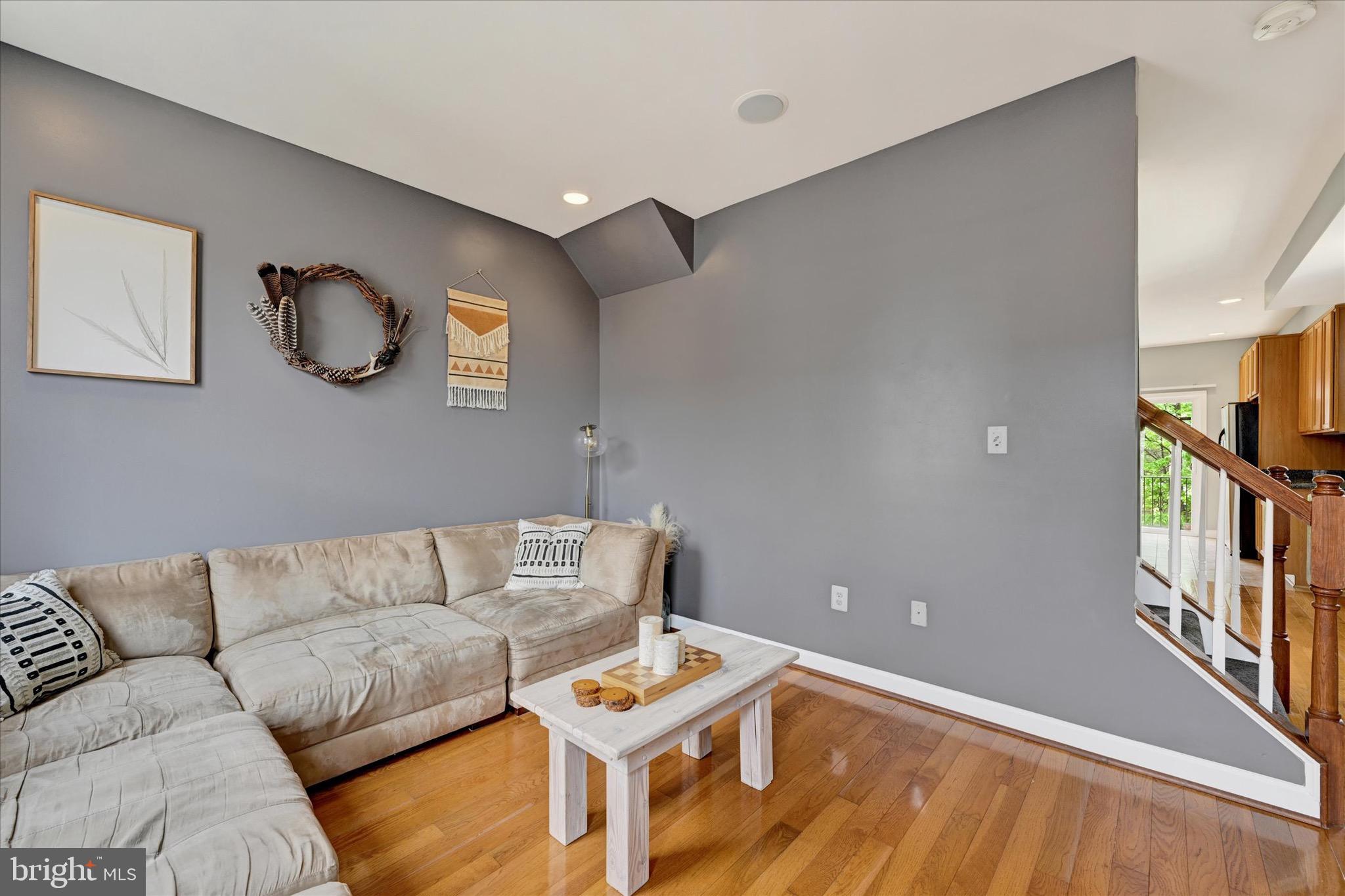 BUTCHERS HILL - Residential