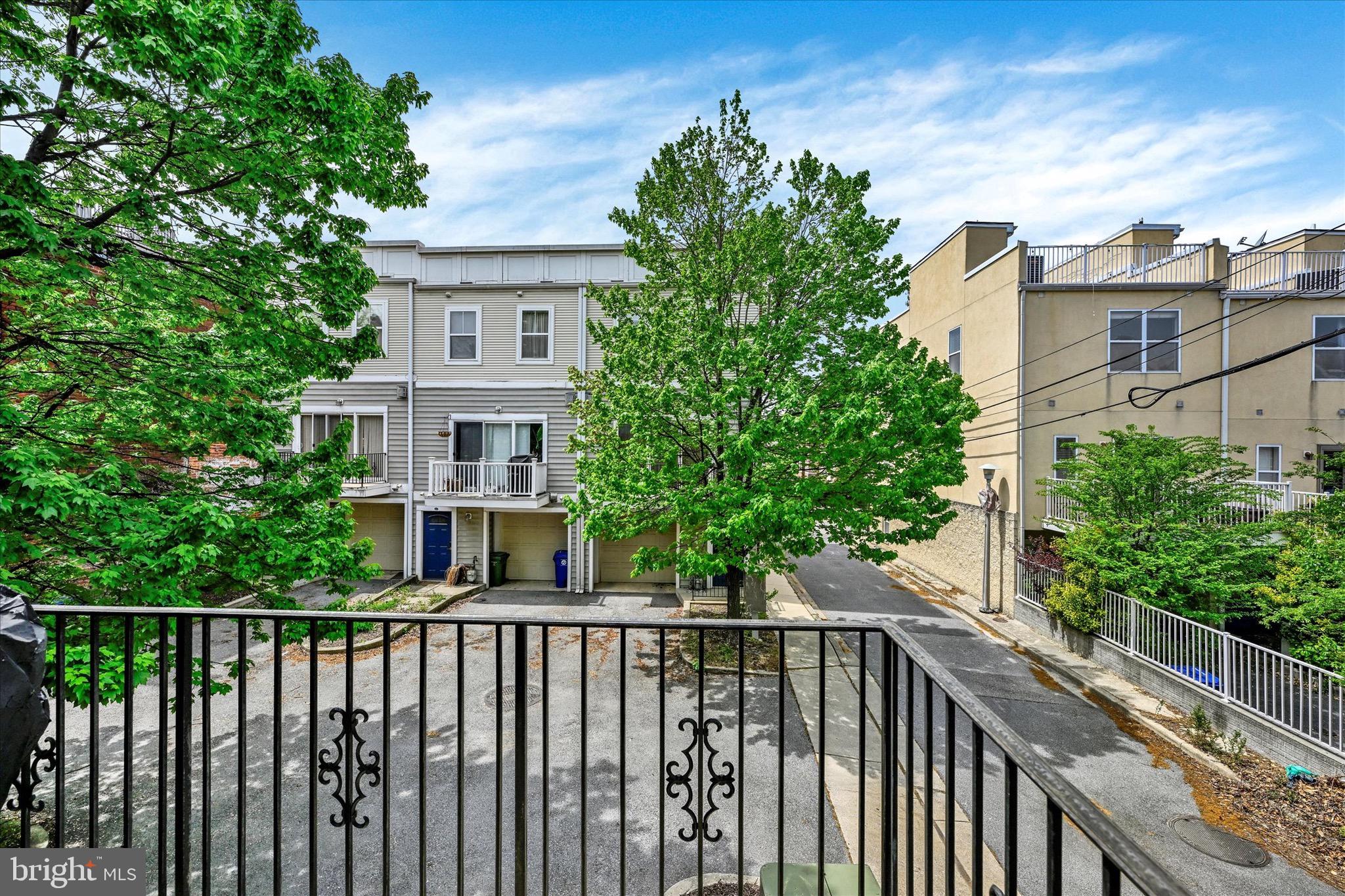 BUTCHERS HILL - Residential