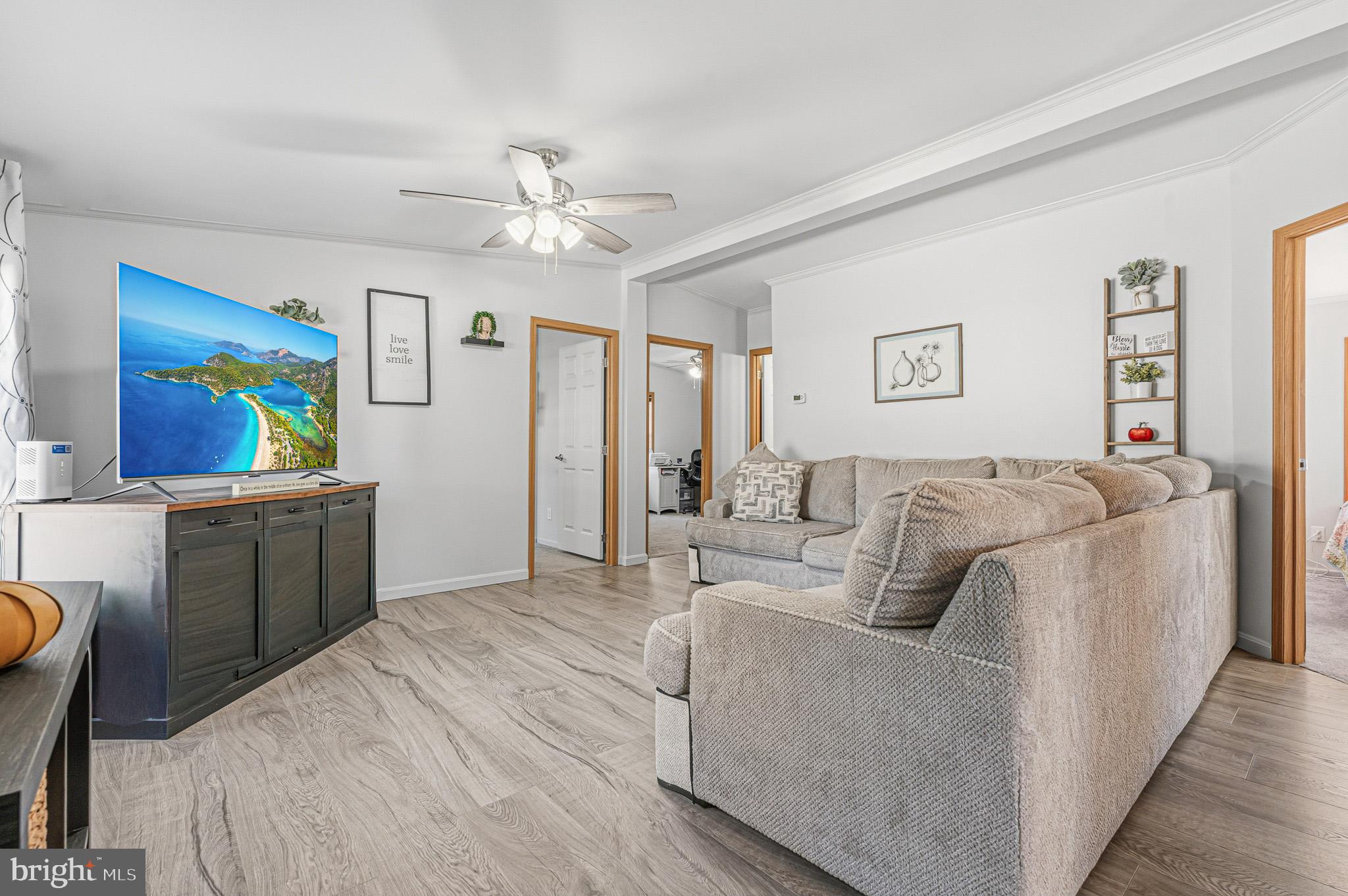 BISCAYNE BAY VILLAGE - Residential