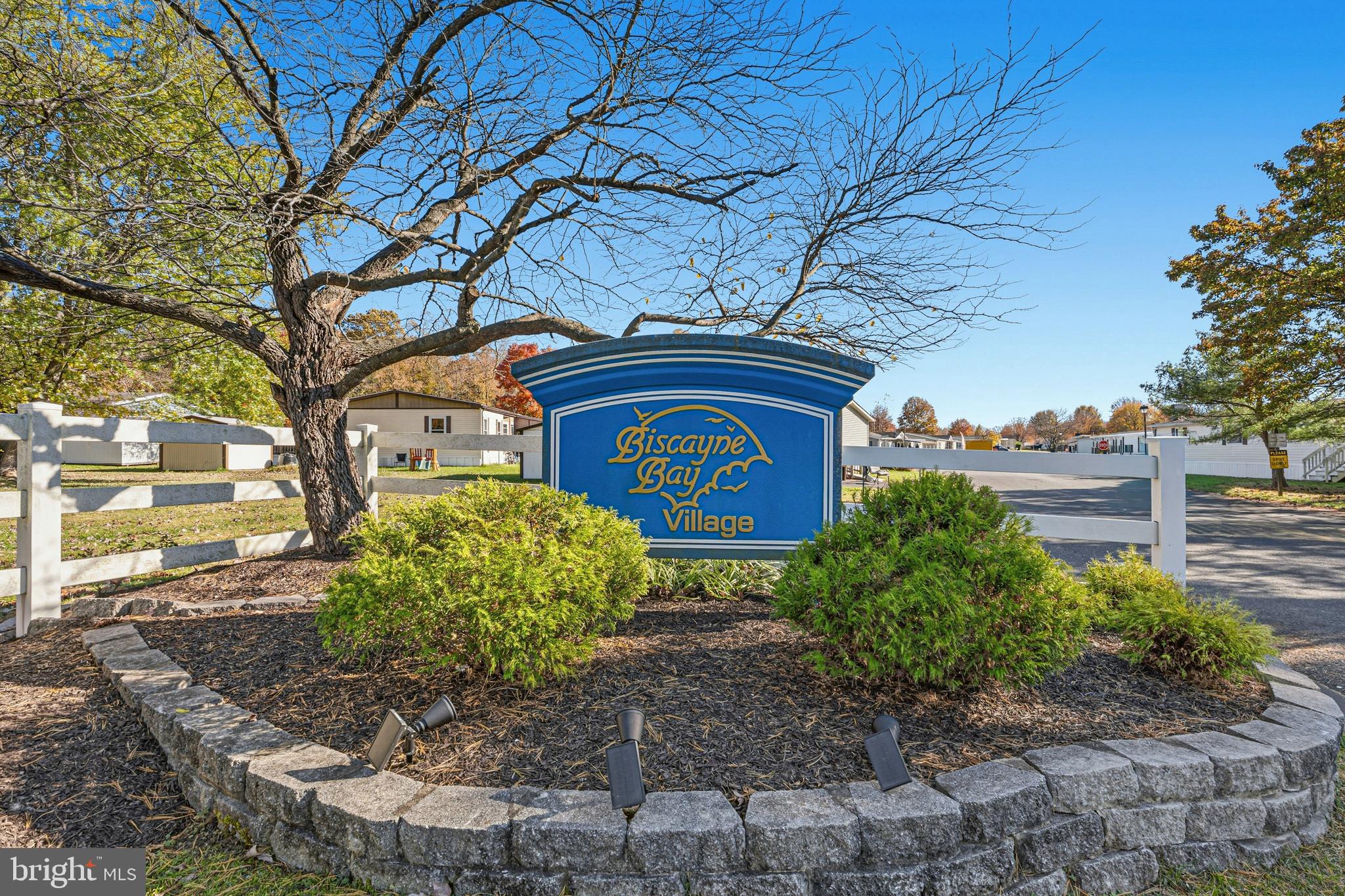 BISCAYNE BAY VILLAGE - Residential