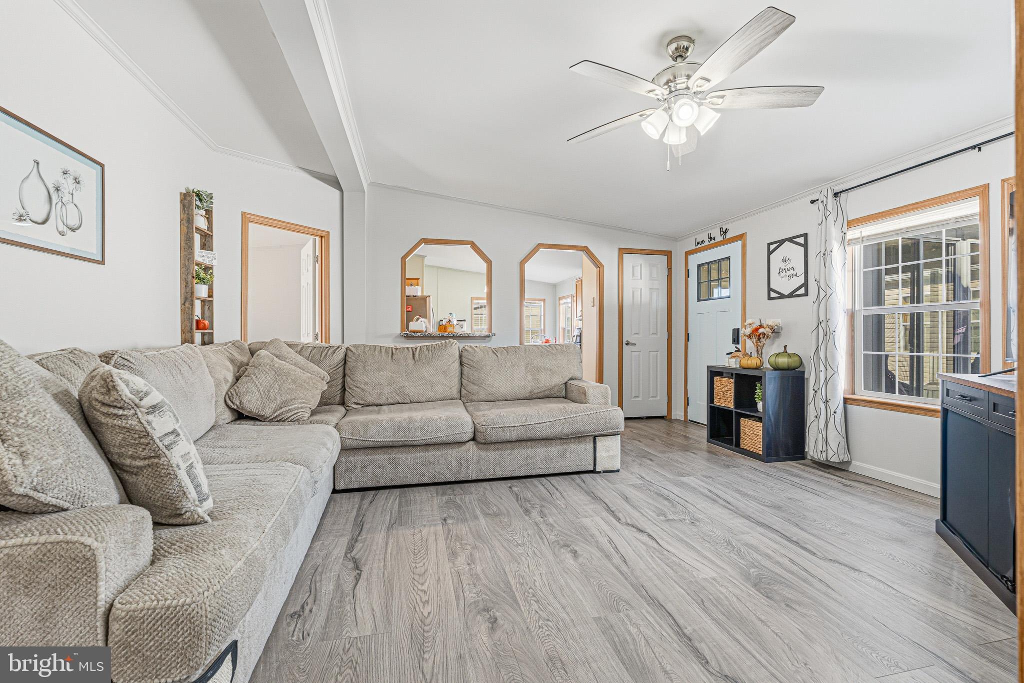 BISCAYNE BAY VILLAGE - Residential