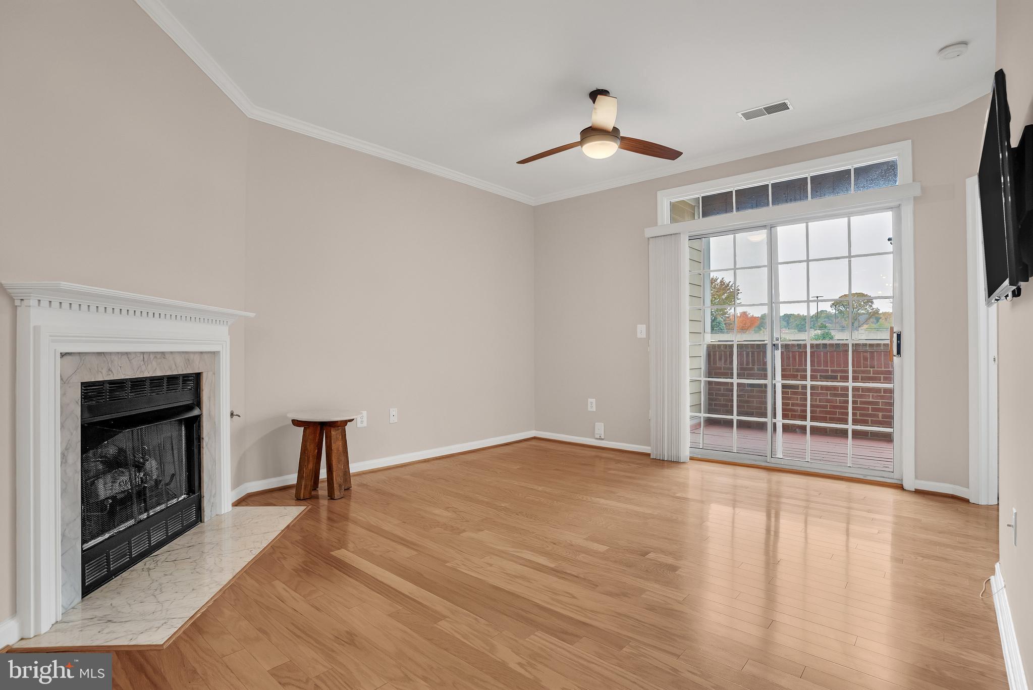 WESTBRIAR CONDOMINIUMS - Residential Lease