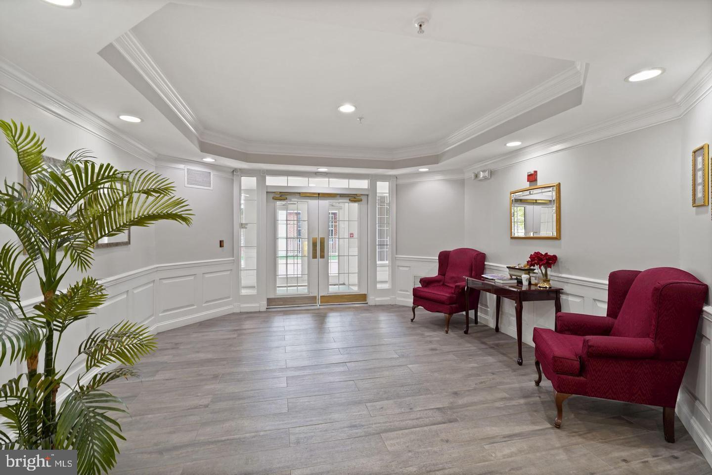 WESTBRIAR CONDOMINIUMS - Residential Lease