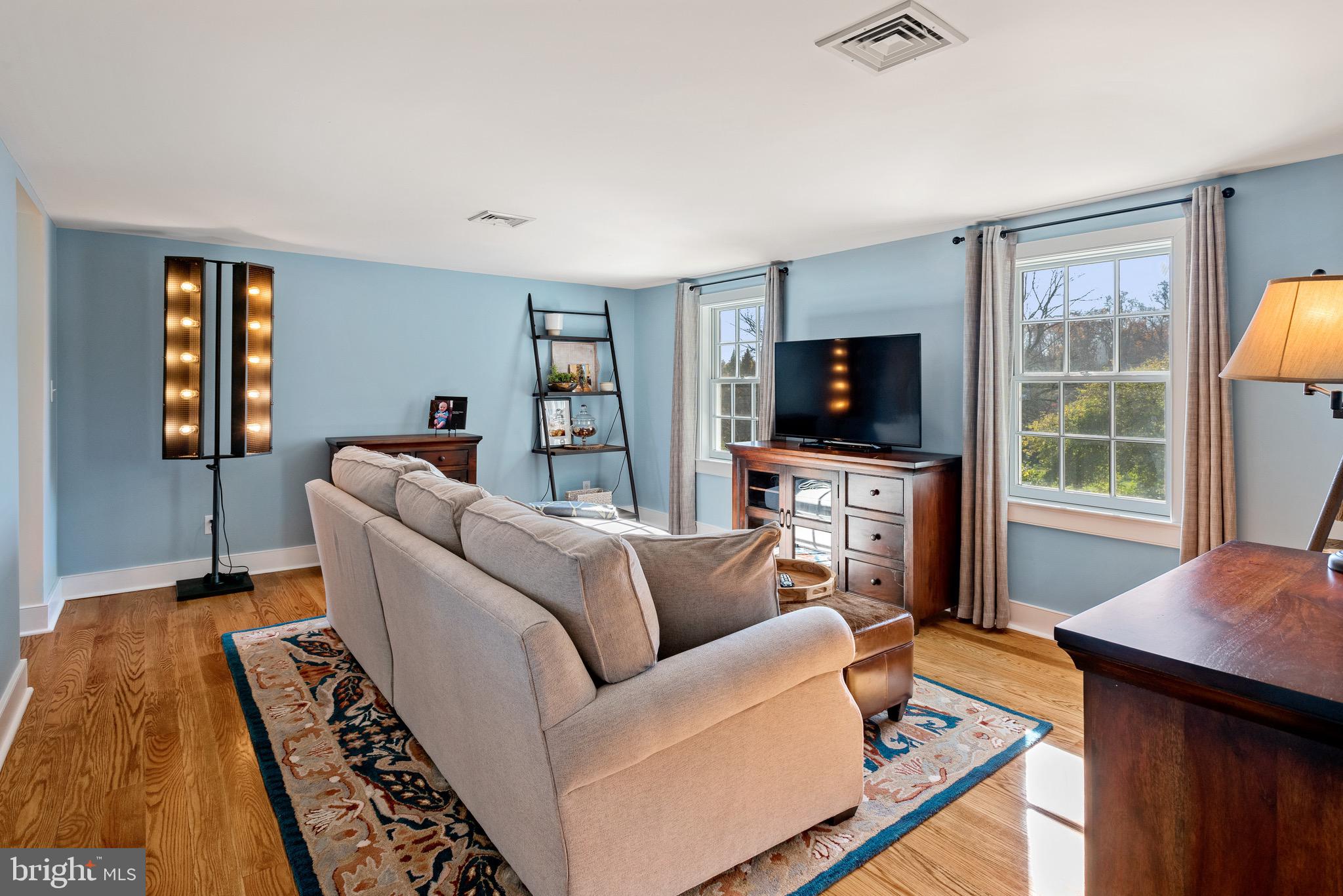 RADNOR HUNT - Residential