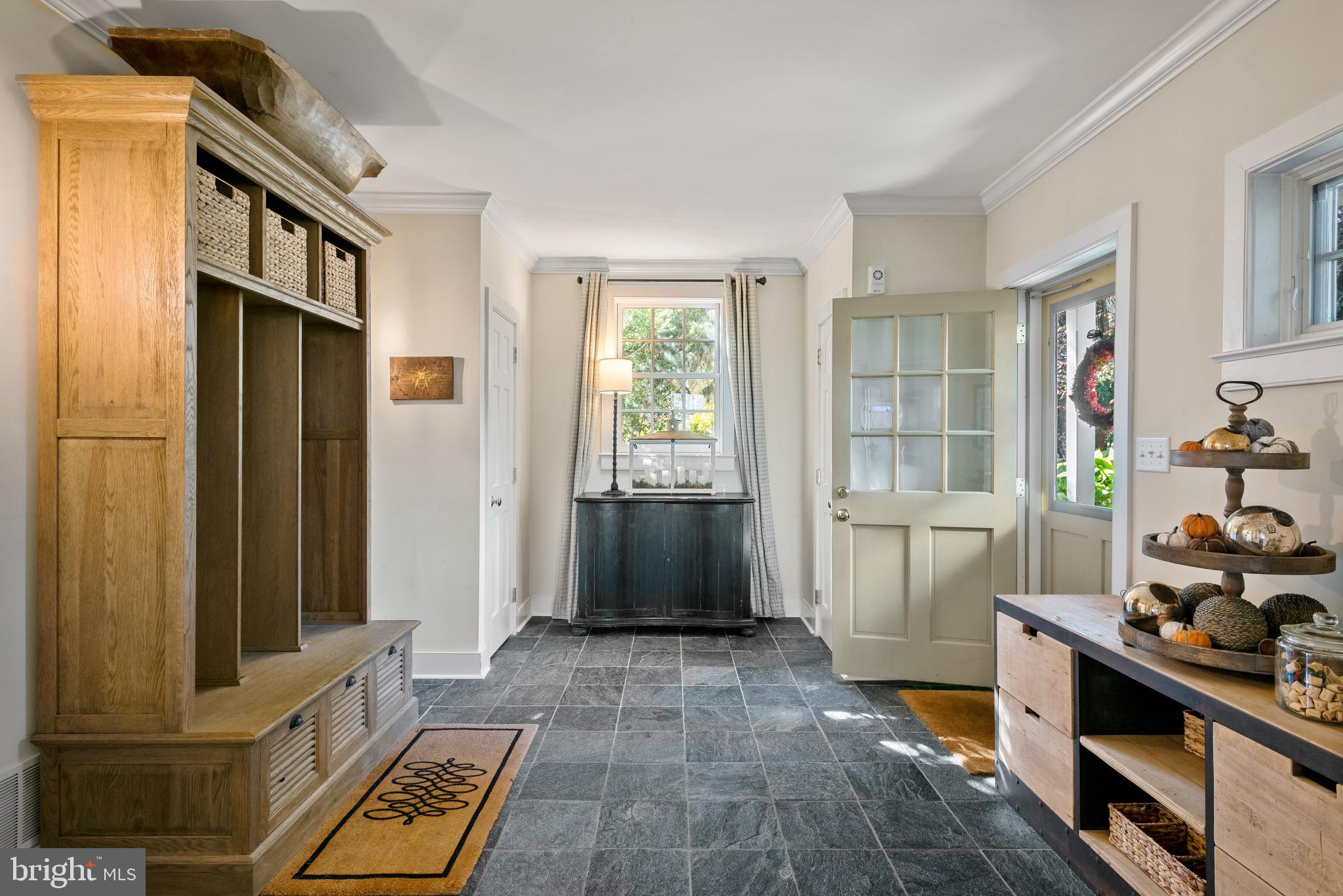 RADNOR HUNT - Residential