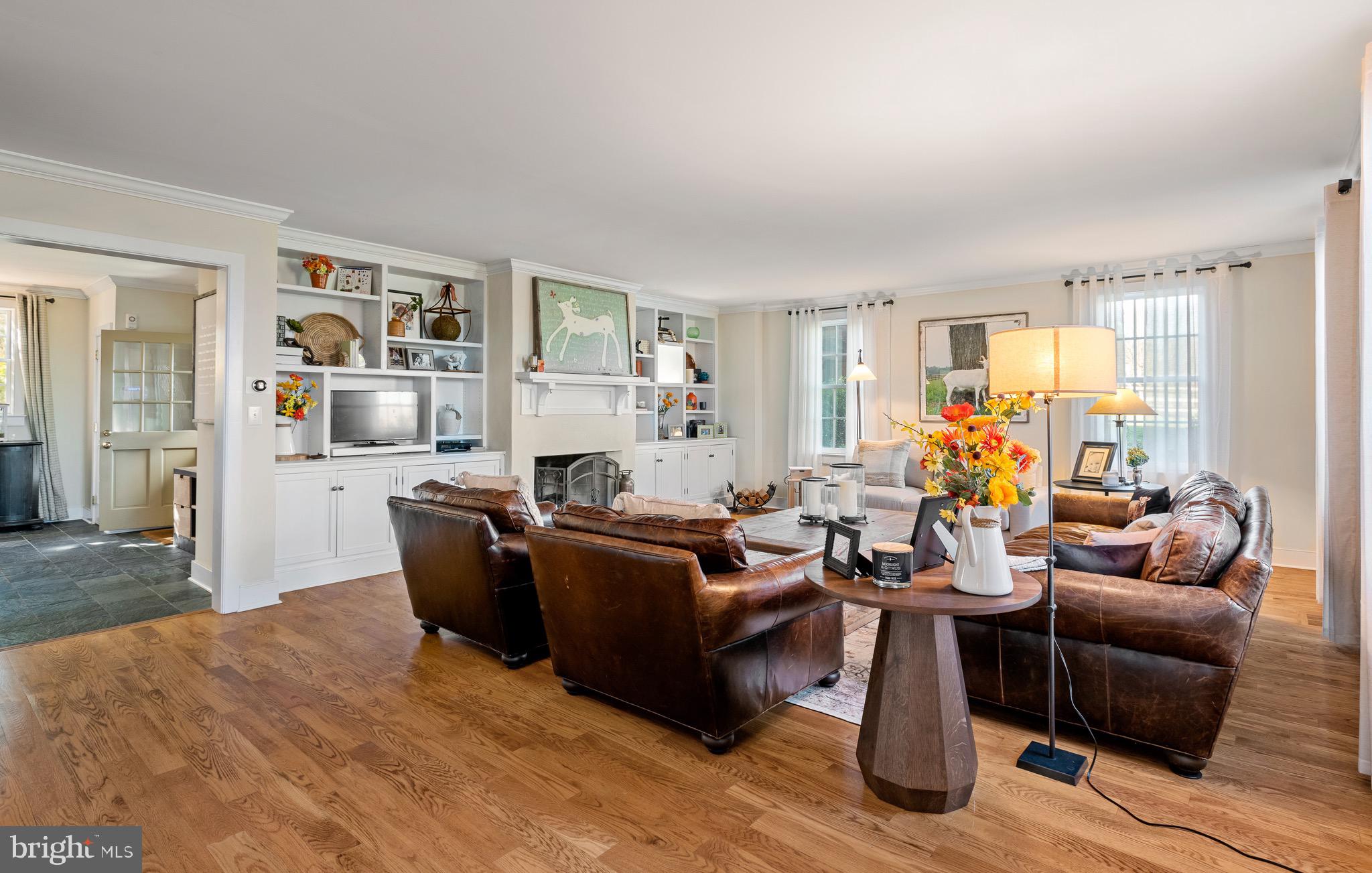 RADNOR HUNT - Residential