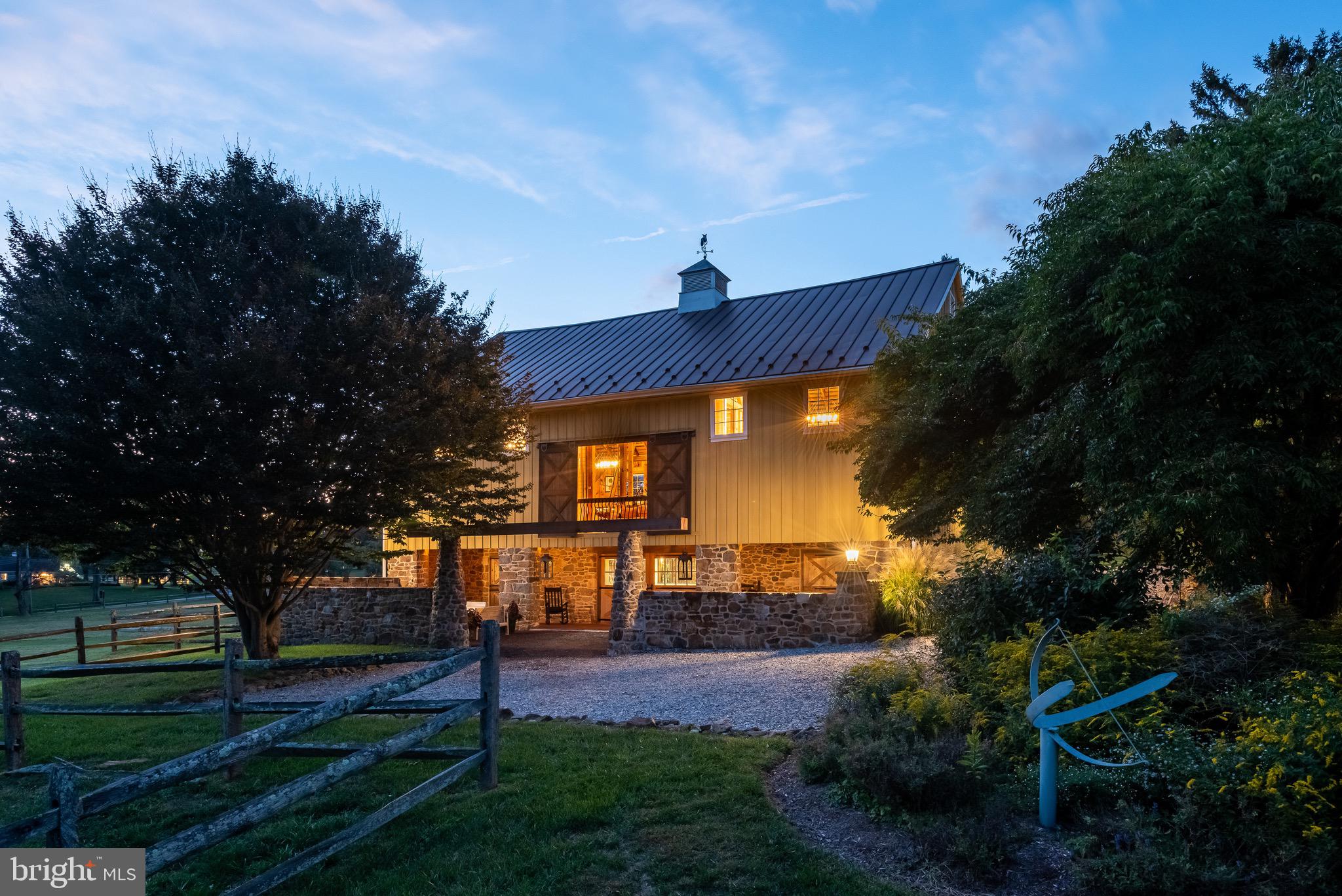 RADNOR HUNT - Residential