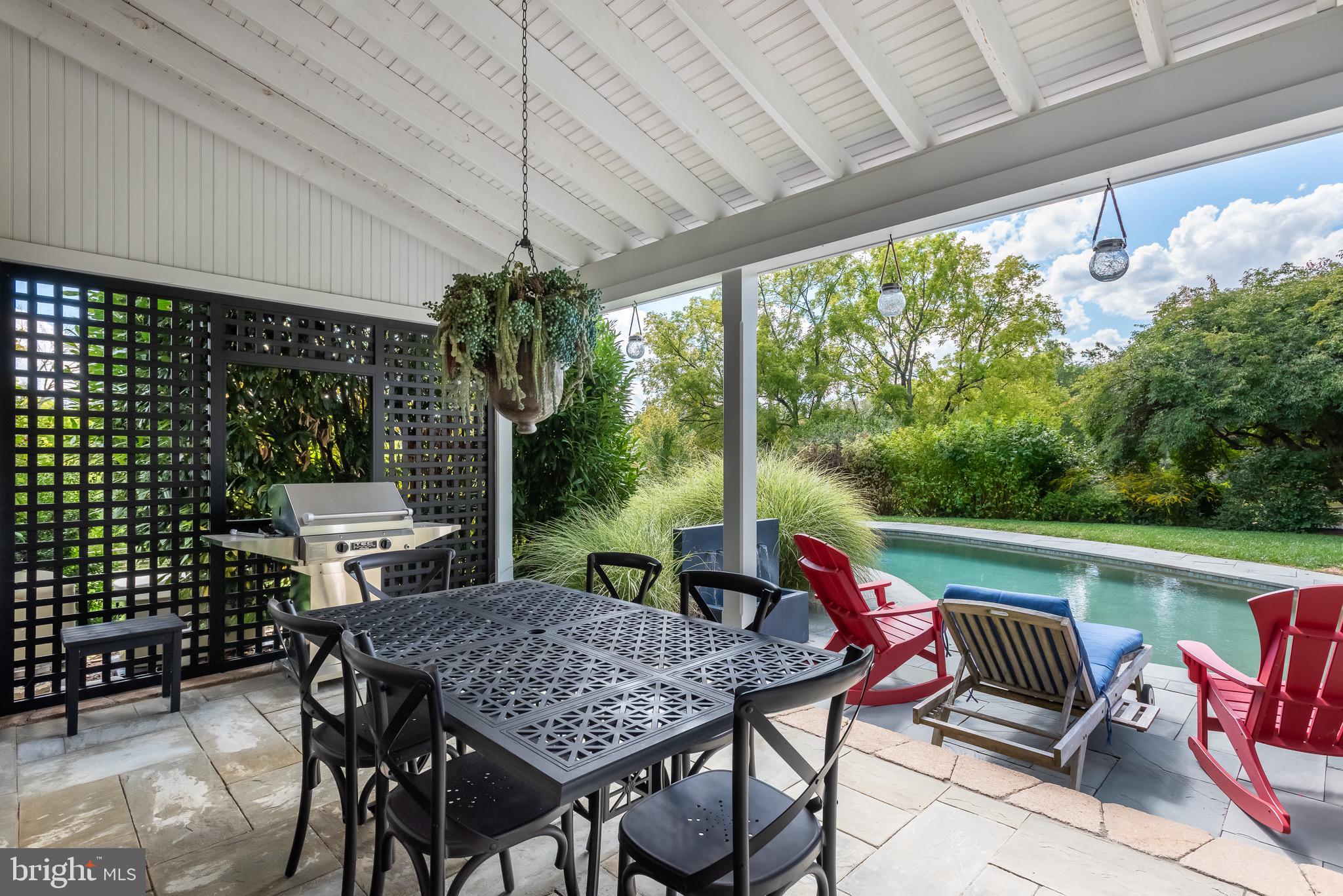 RADNOR HUNT - Residential