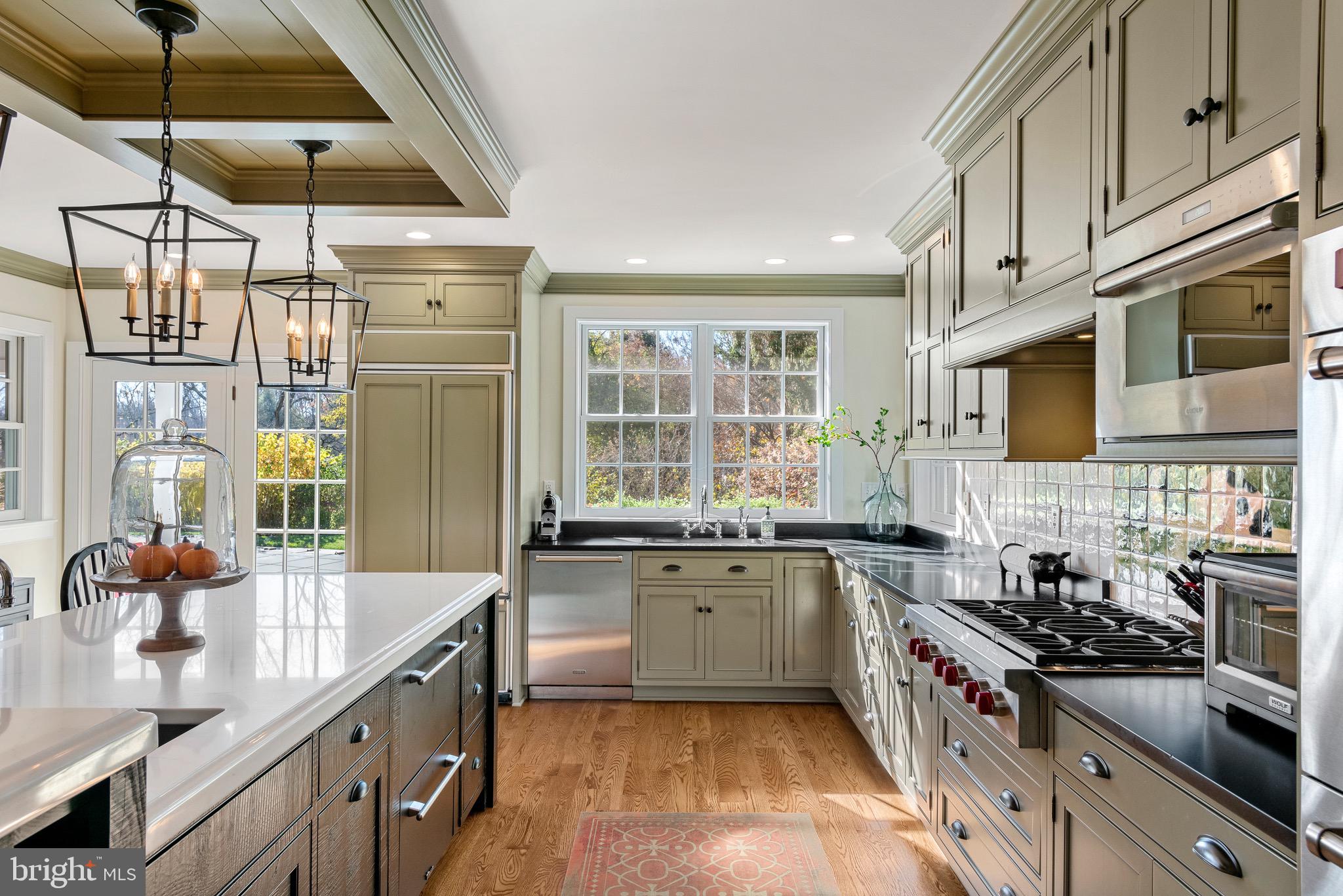 RADNOR HUNT - Residential