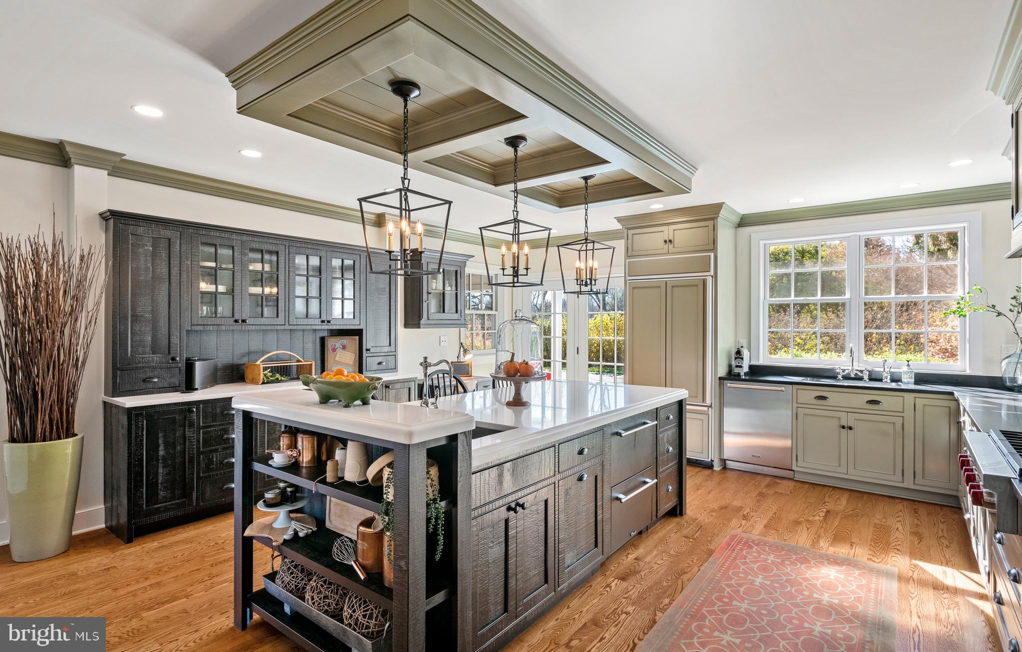 RADNOR HUNT - Residential