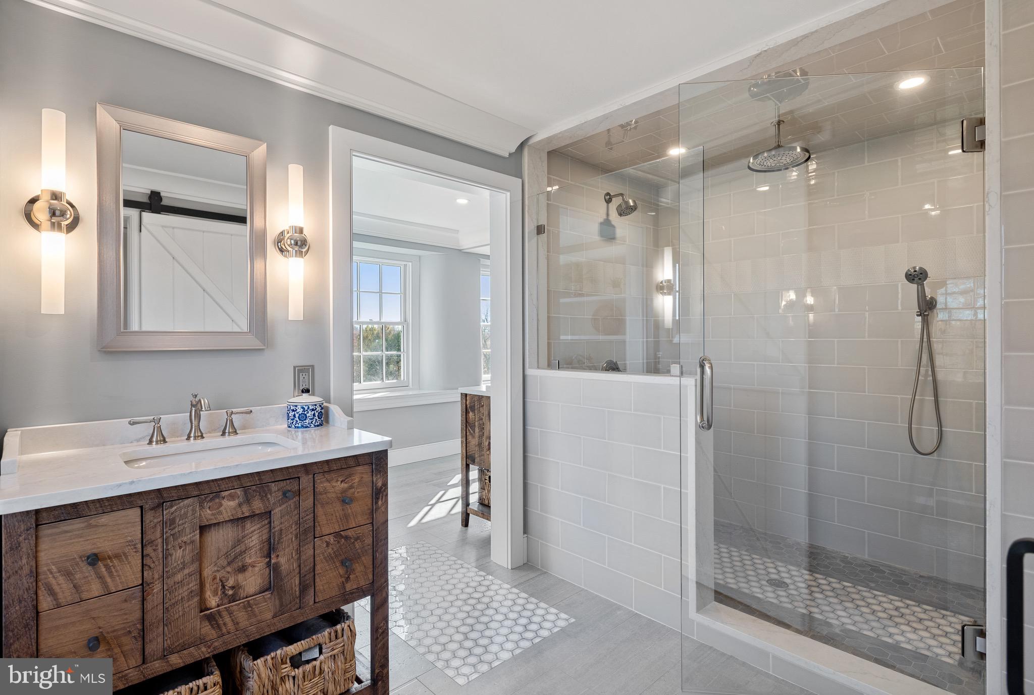 RADNOR HUNT - Residential