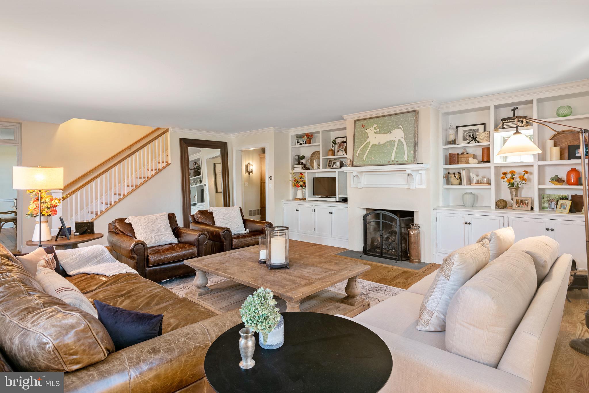 RADNOR HUNT - Residential