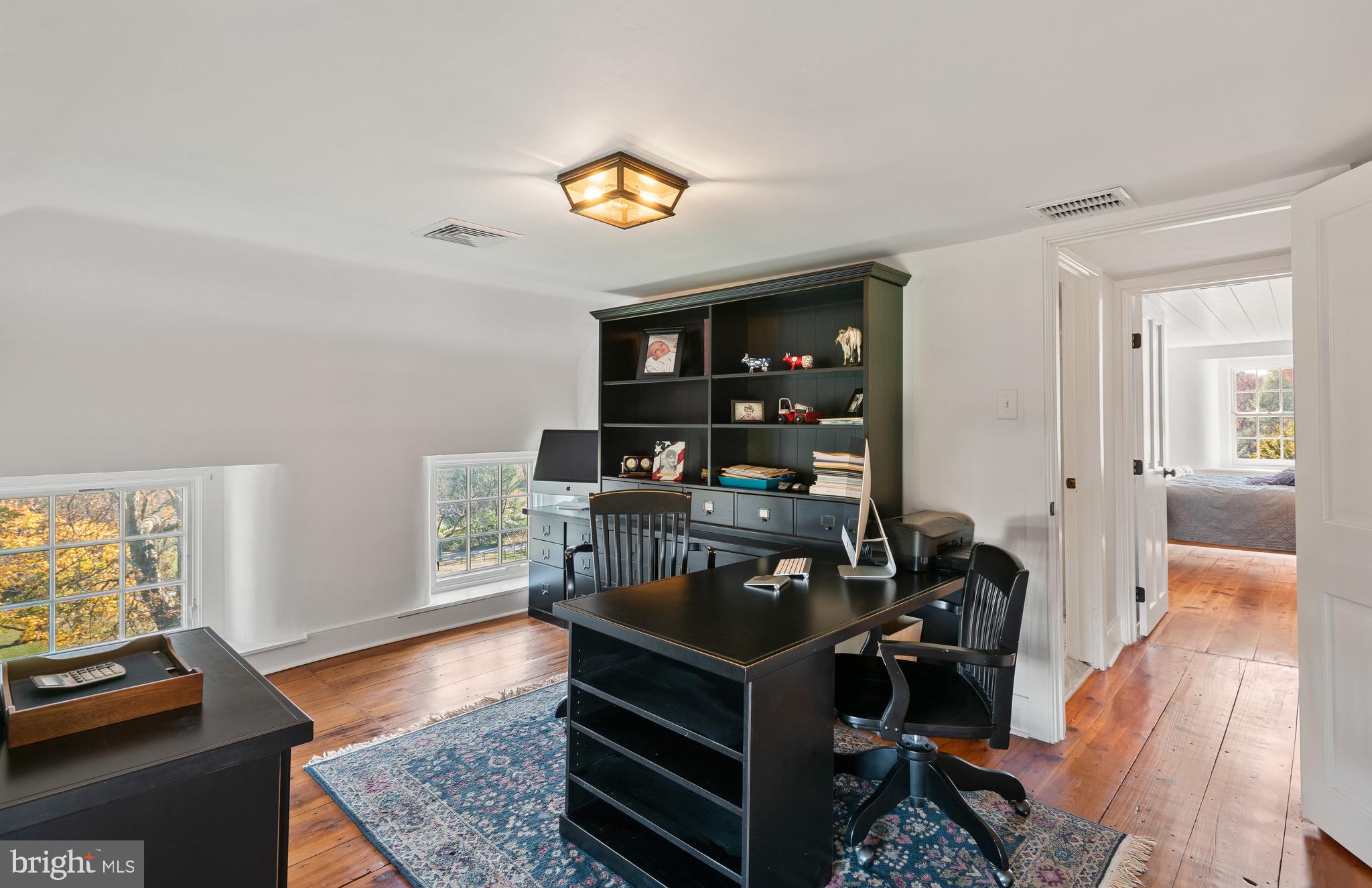 RADNOR HUNT - Residential