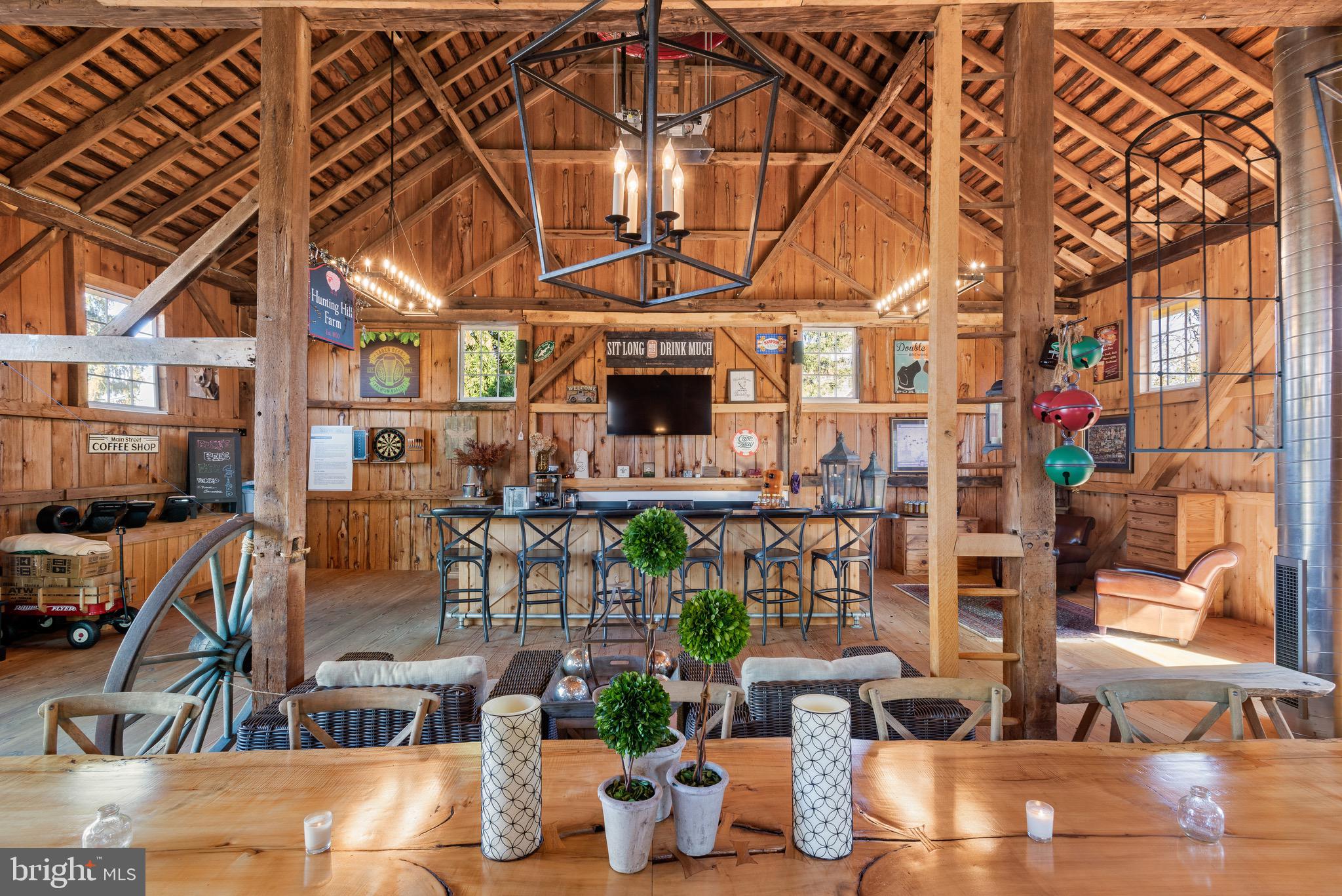 RADNOR HUNT - Residential