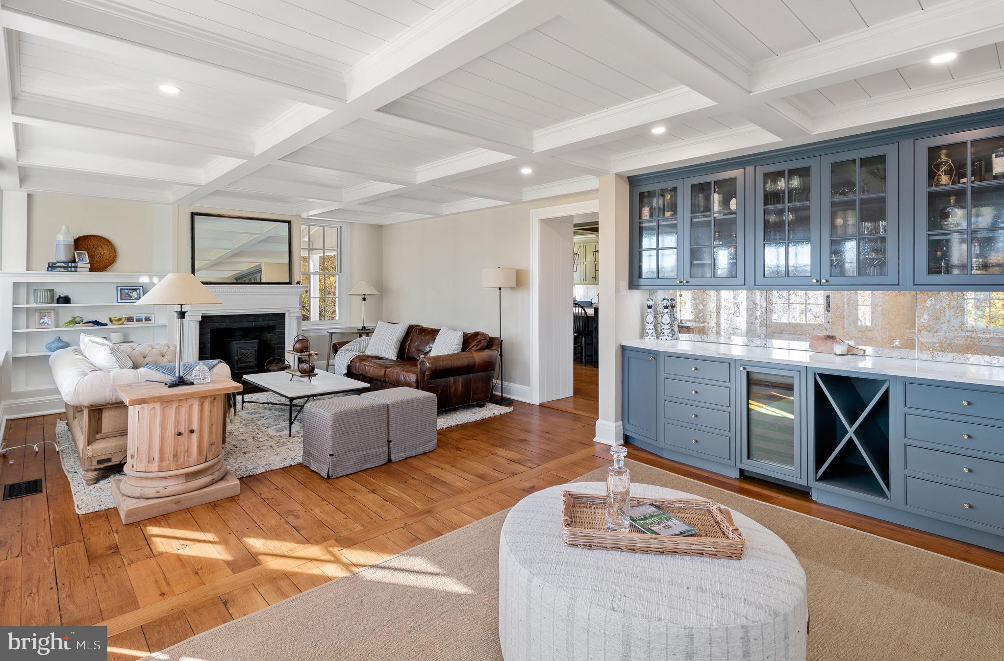 RADNOR HUNT - Residential