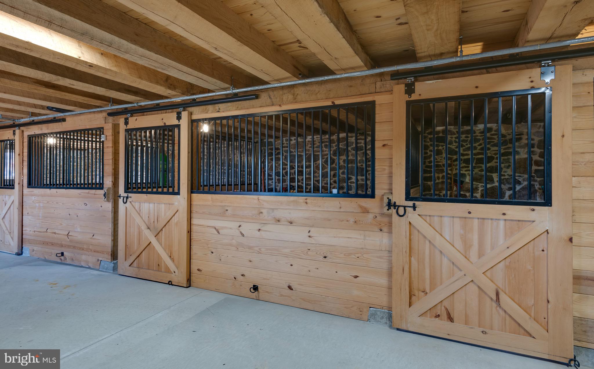 RADNOR HUNT - Residential