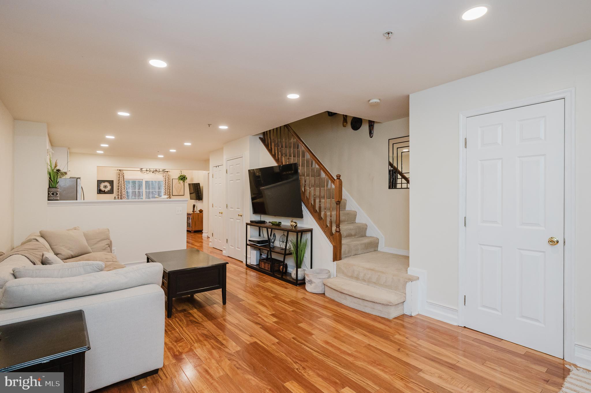 HARFORD TOWN - Residential