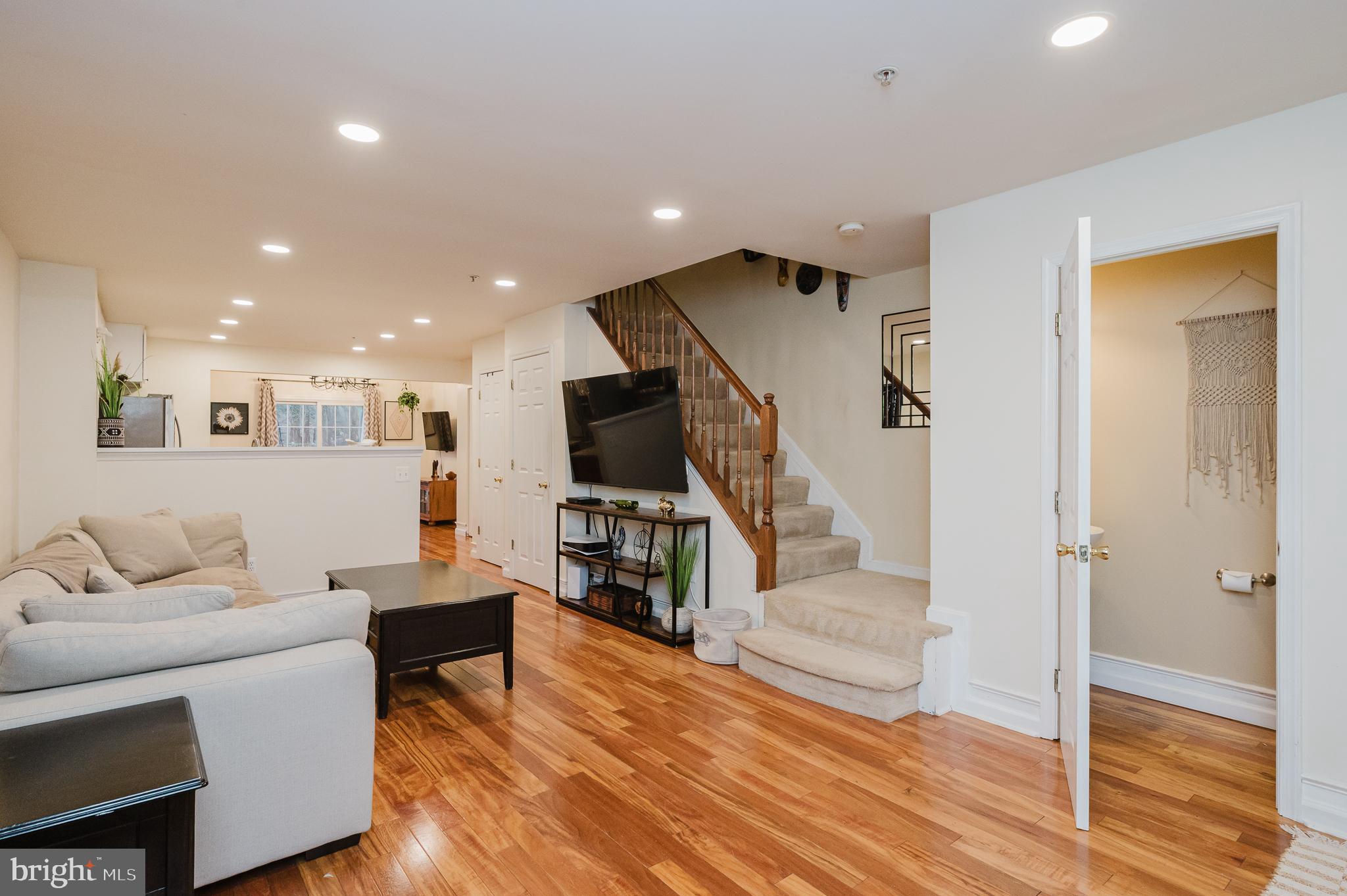 HARFORD TOWN - Residential