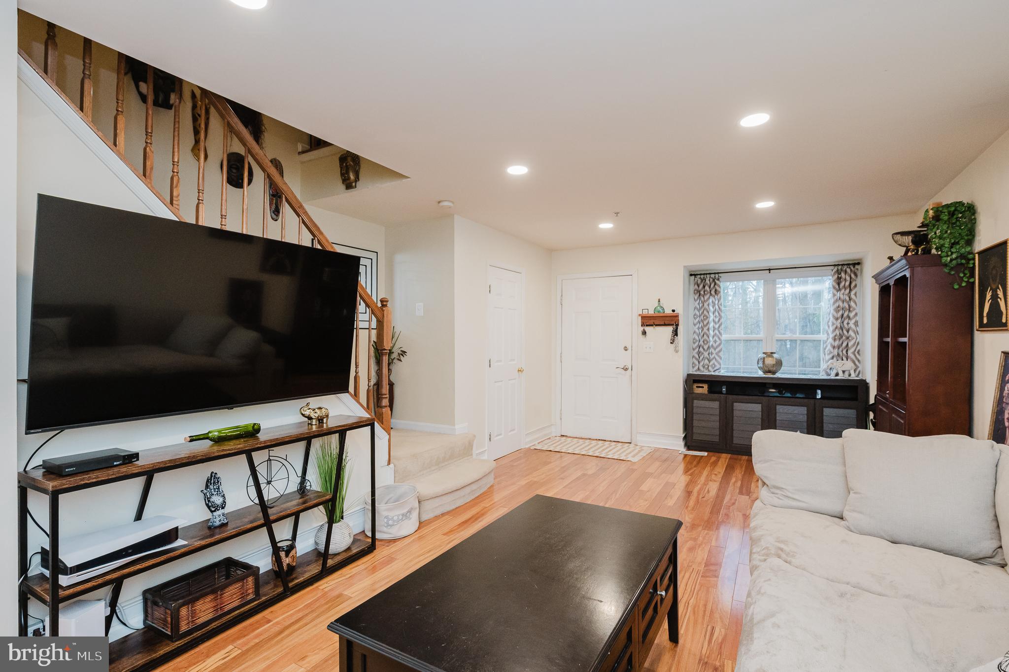 HARFORD TOWN - Residential