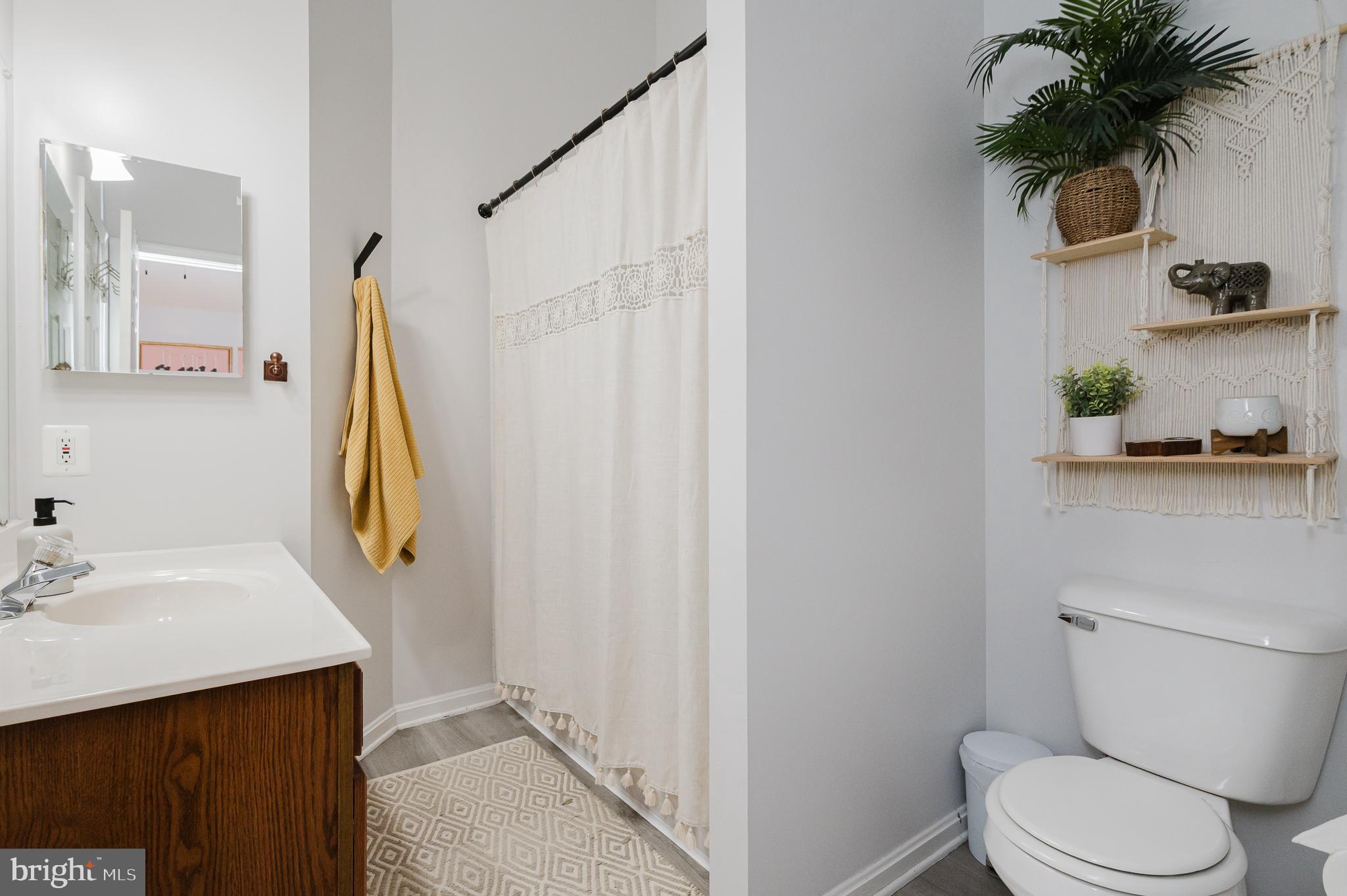 HARFORD TOWN - Residential