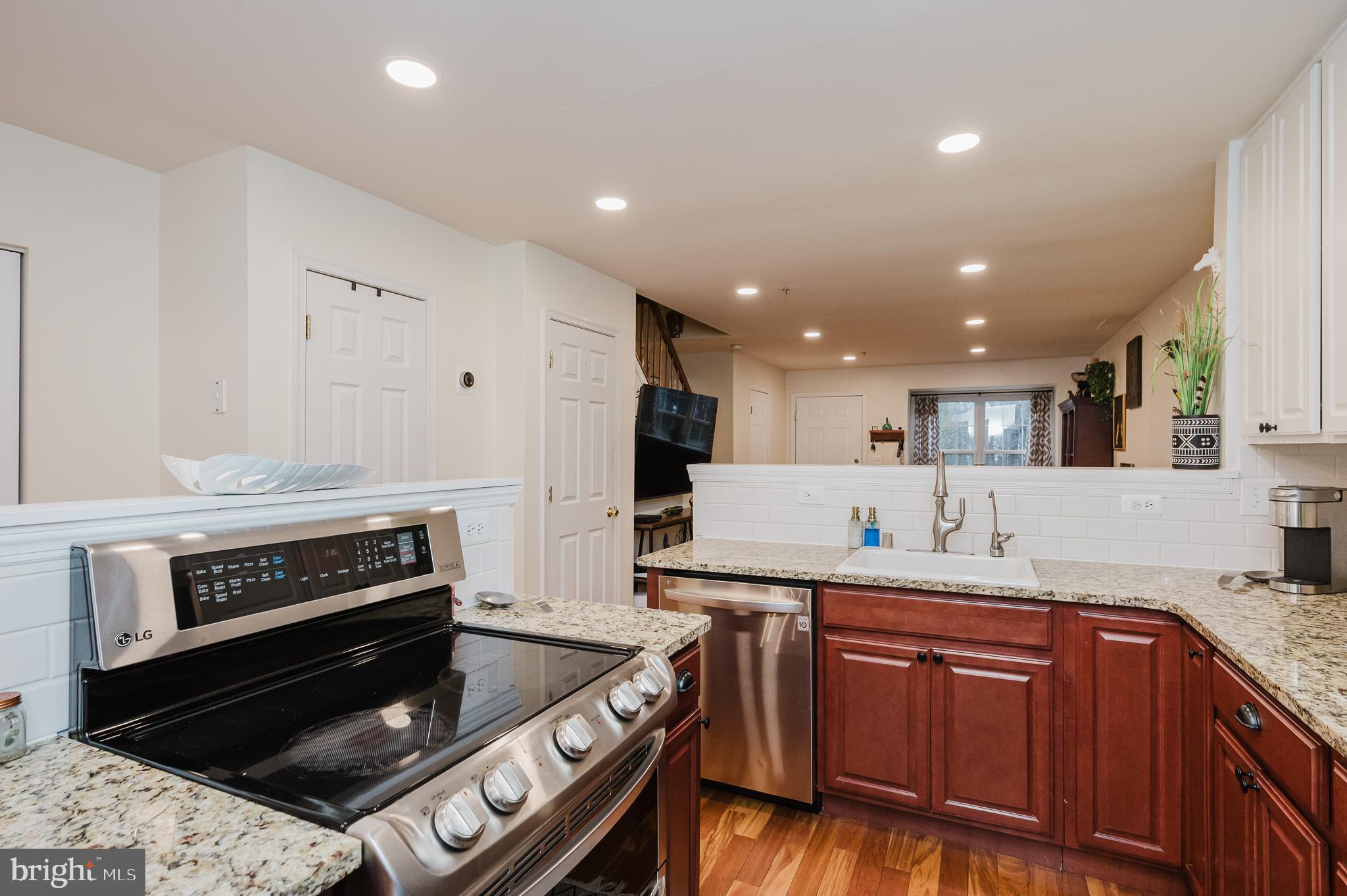 HARFORD TOWN - Residential