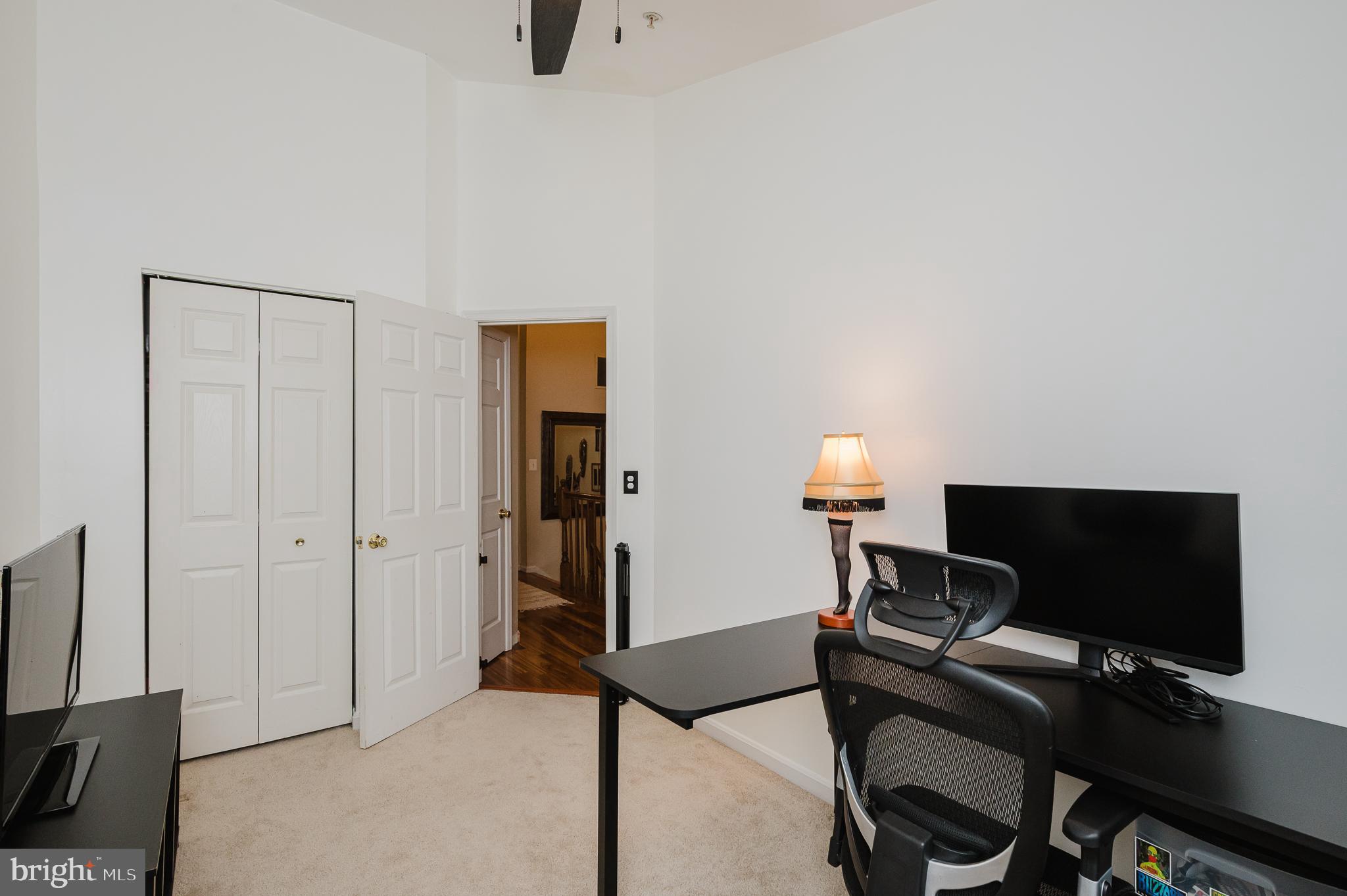 HARFORD TOWN - Residential