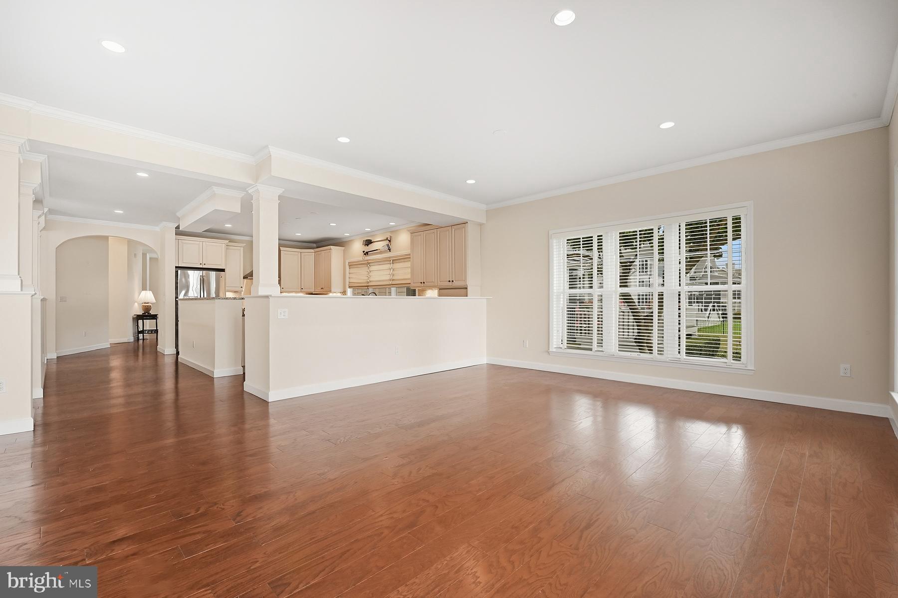 MAGOTHY MANOR - Residential