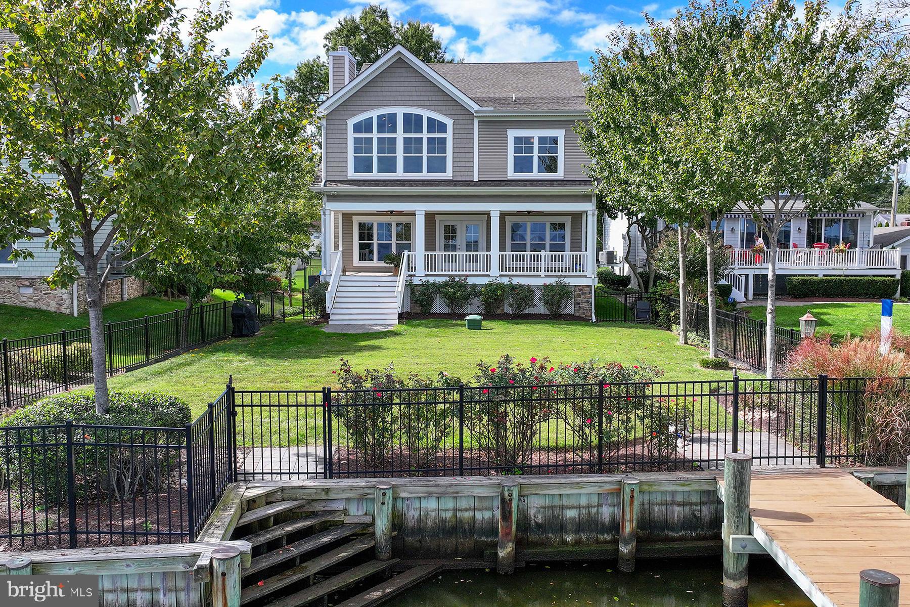 MAGOTHY MANOR - Residential