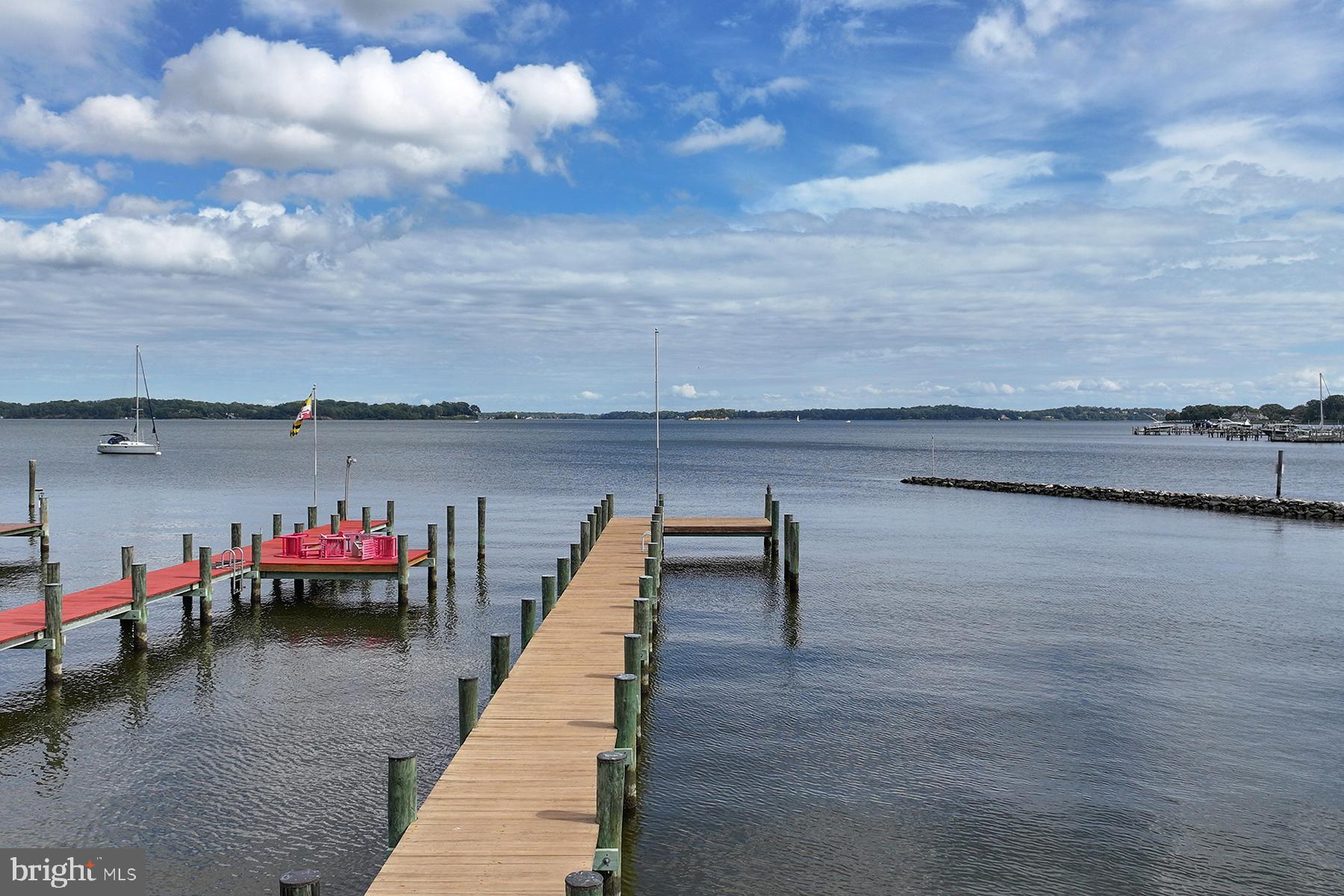 MAGOTHY MANOR - Residential