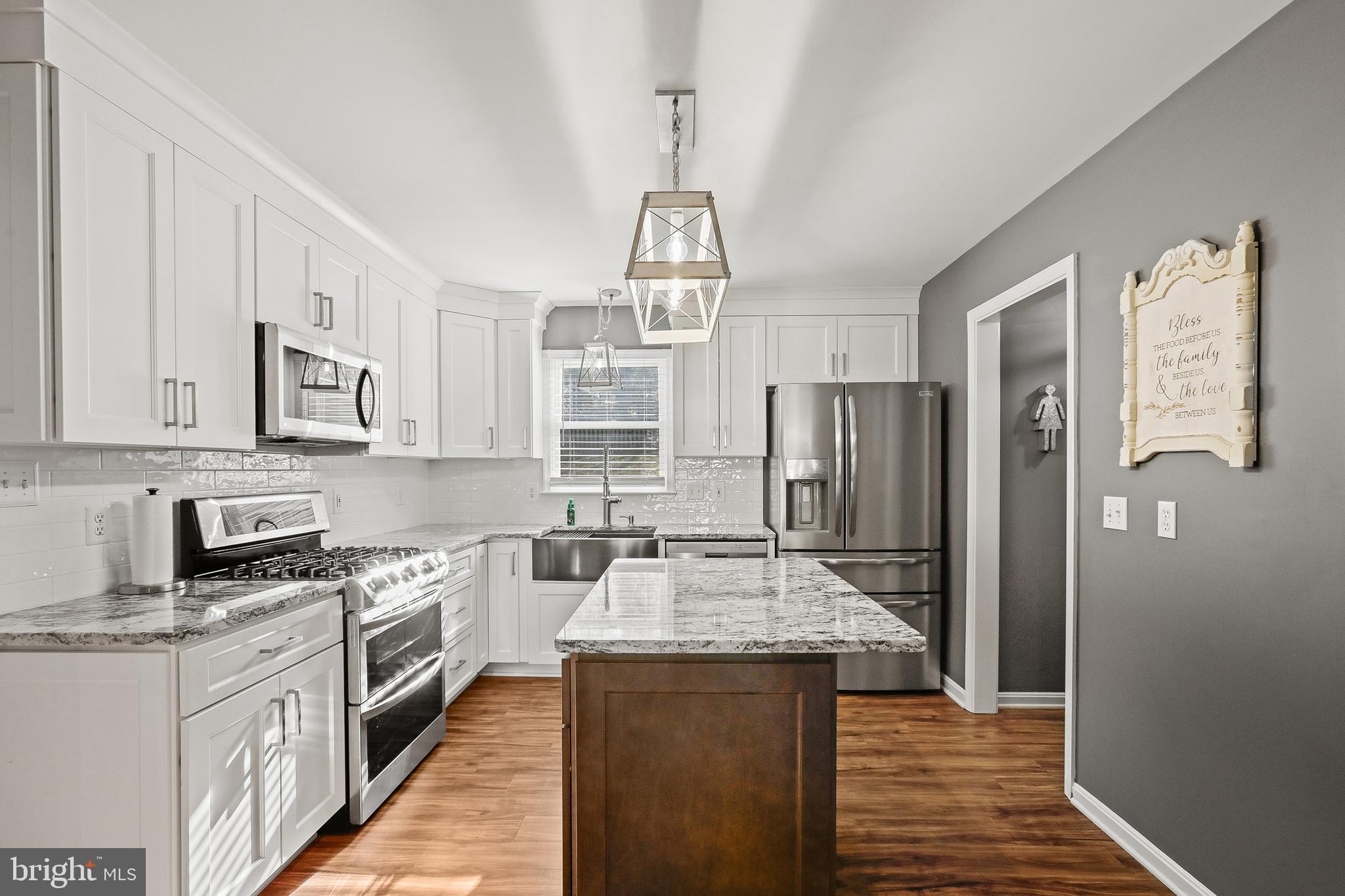 RIDGE POINTE - Residential